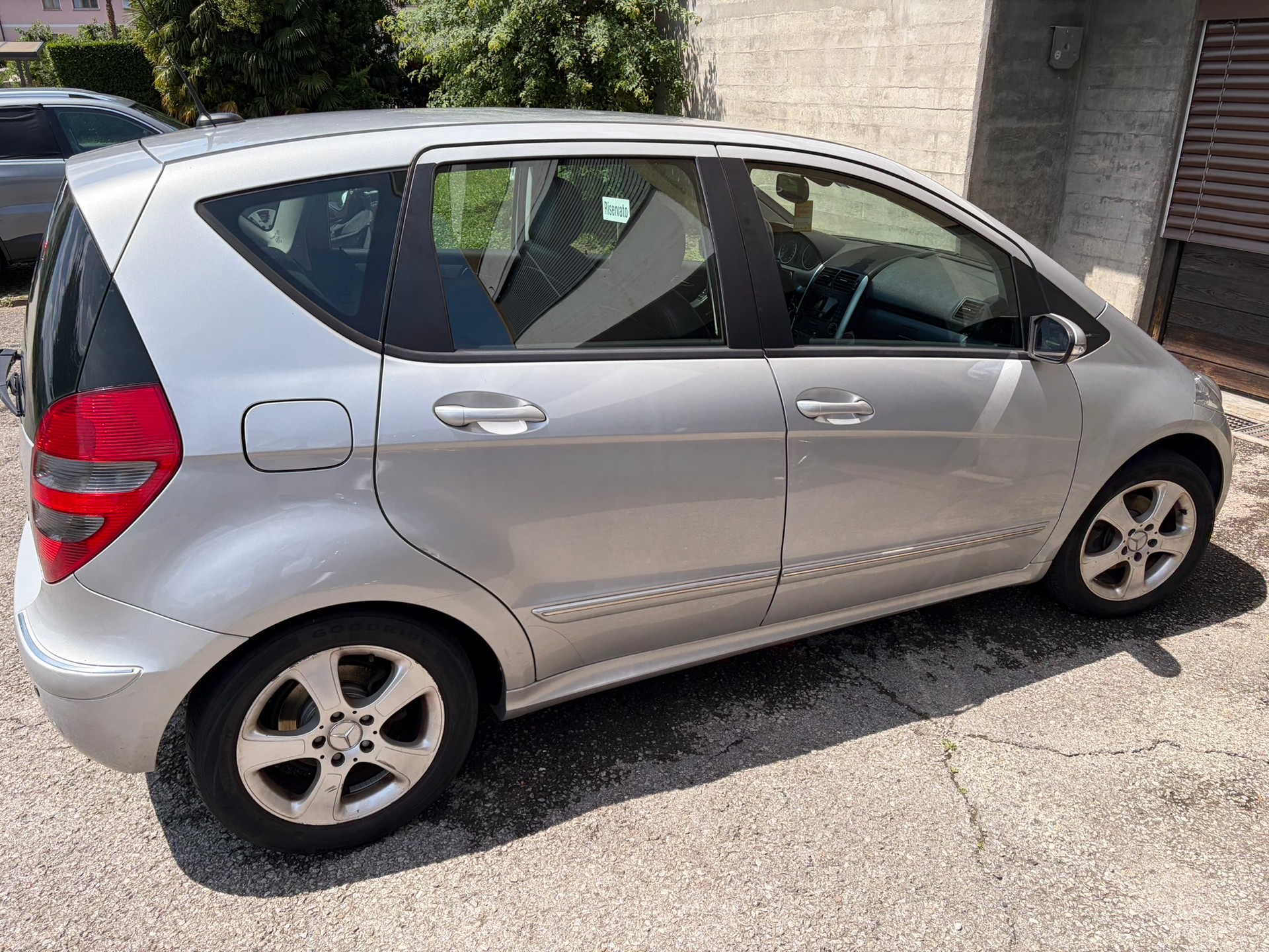 MERCEDES-BENZ A 150 Avantgarde-image-1