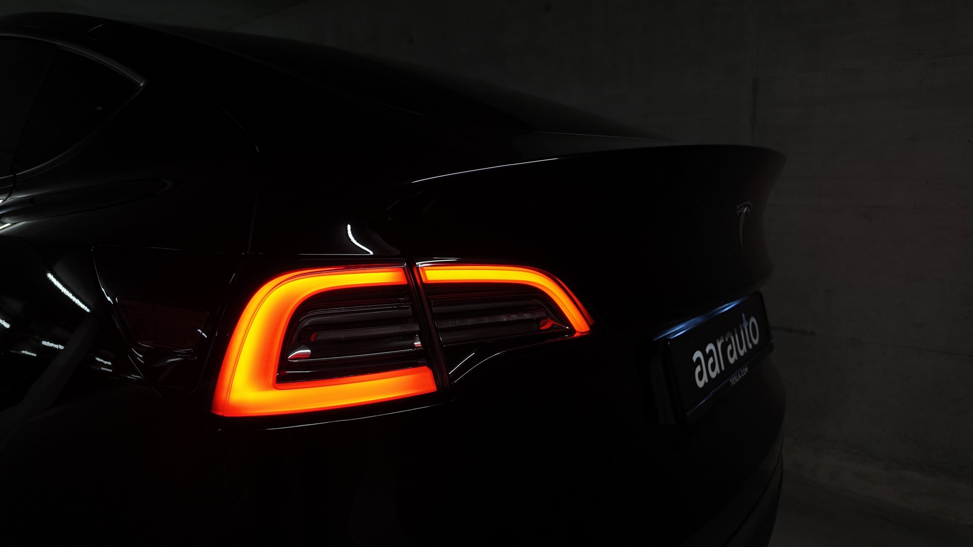 TESLA Model Y Long Range-image-7