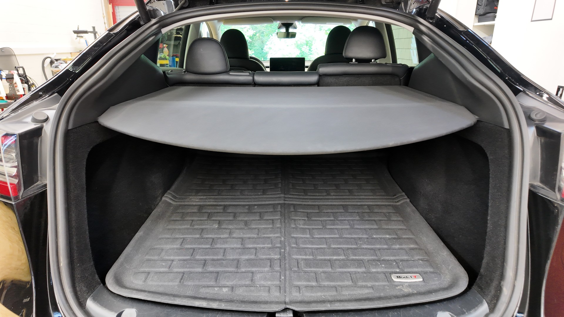 TESLA Model Y Long Range-image-17