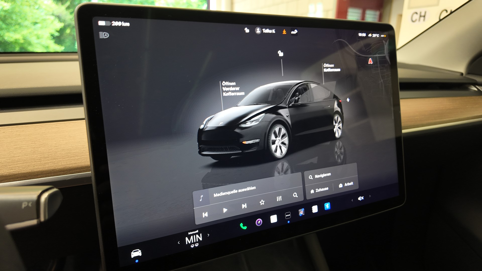 TESLA Model Y Long Range-image-19