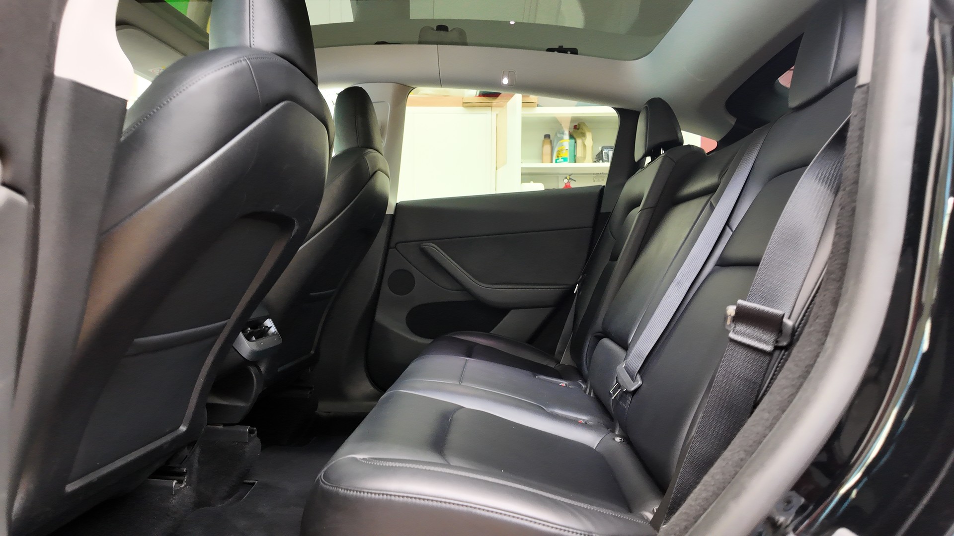 TESLA Model Y Long Range-image-15