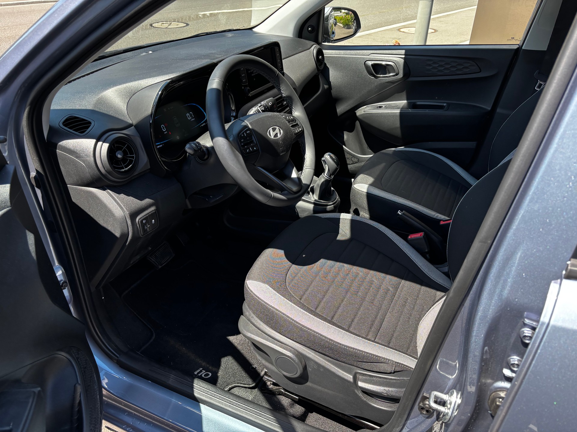 HYUNDAI i10 1.0 Origo Aut.-image-8