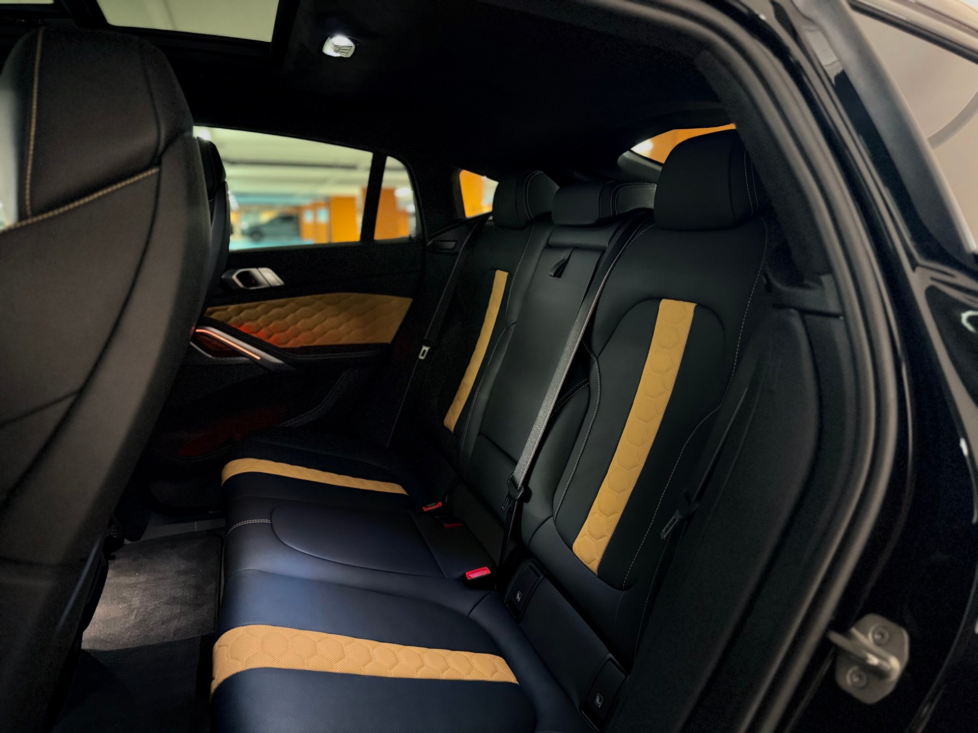 BMW X6M Steptronic M Competition-image-31