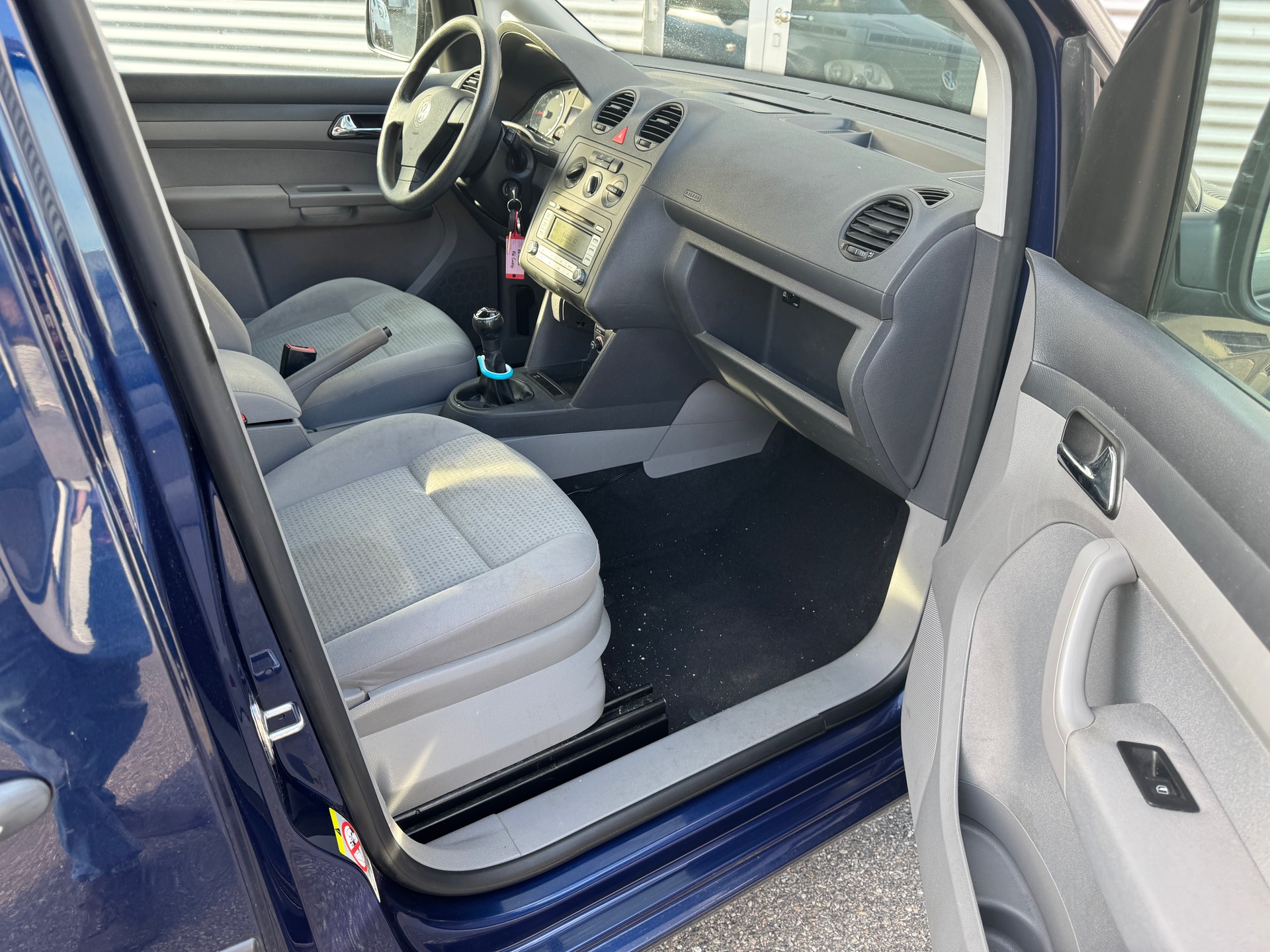 VW Caddy 1.9TDI PD-image-2