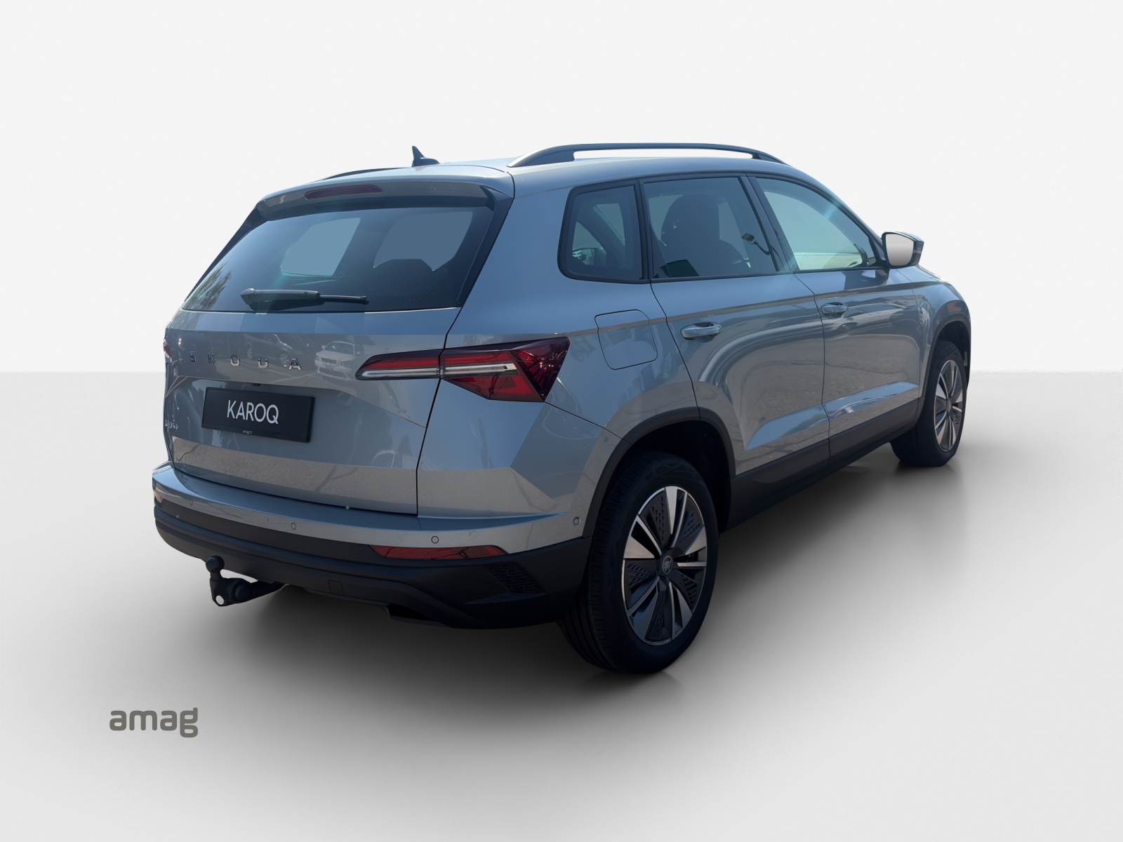 SKODA Karoq 1.5 TSI Dynamic DSG-image-4