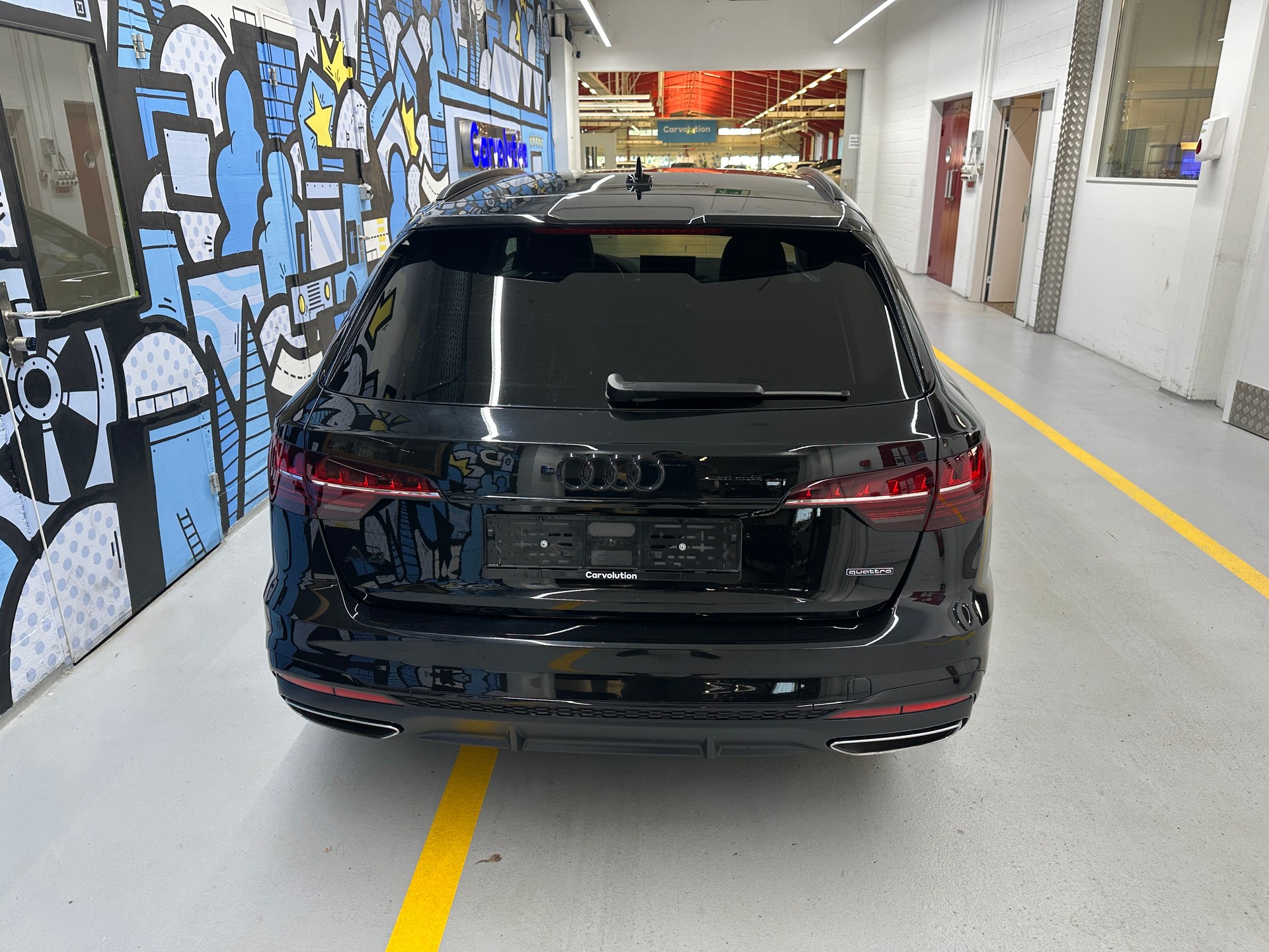 AUDI A4 Avant 40 TDI S line quattro S-tronic-image-4