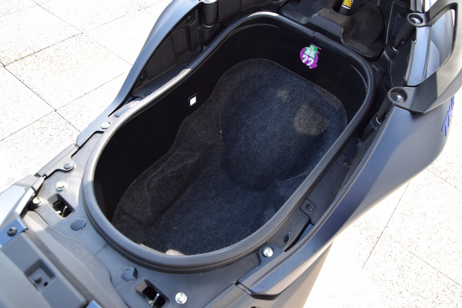 YAMAHA T-MAX XP 560-image-11
