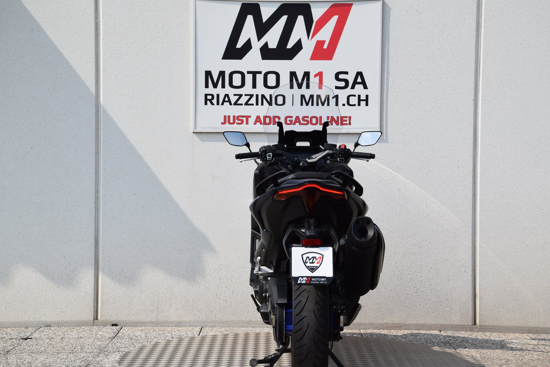 YAMAHA T-MAX XP 560-image-6