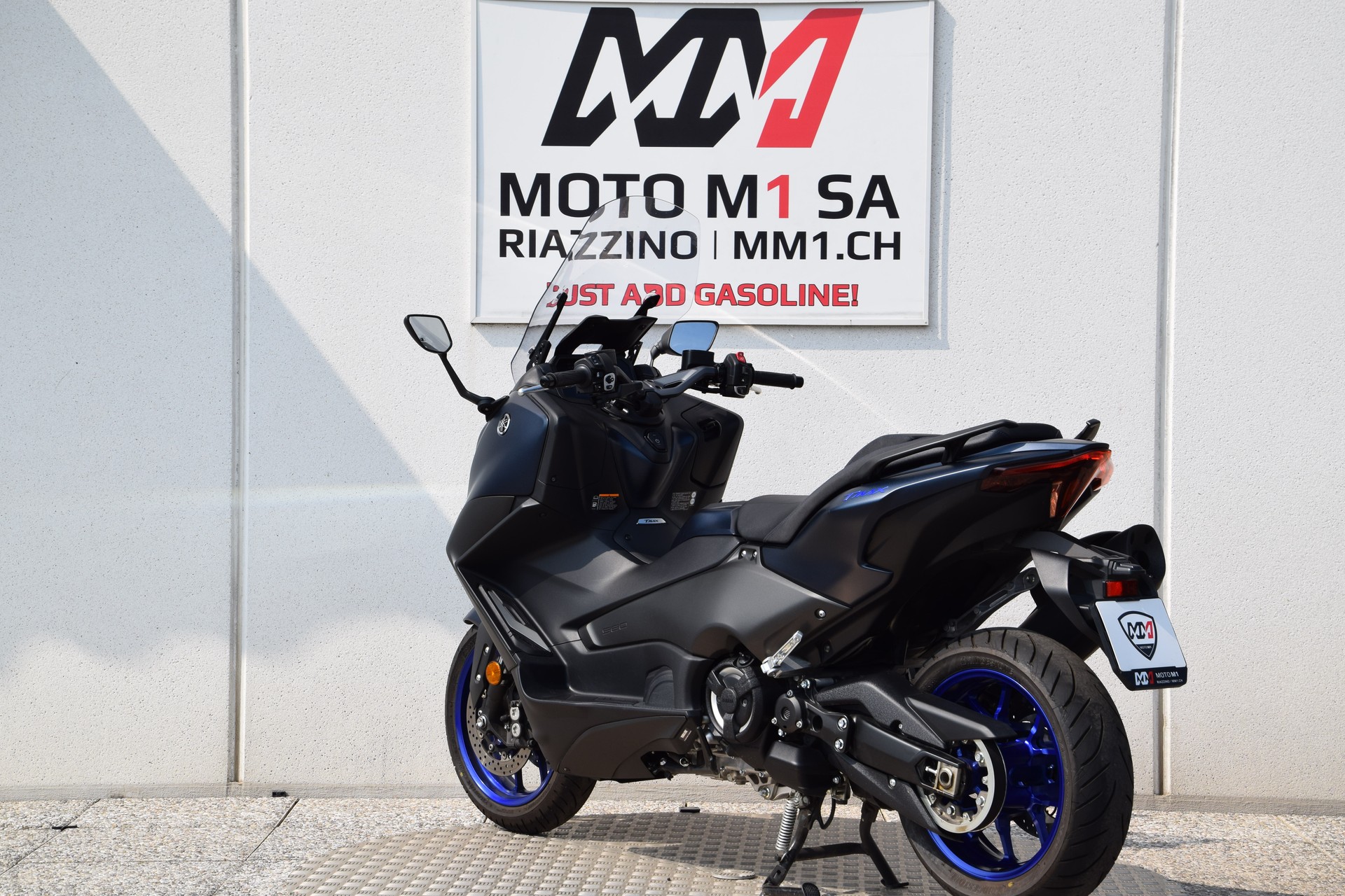 YAMAHA T-MAX XP 560-image-5