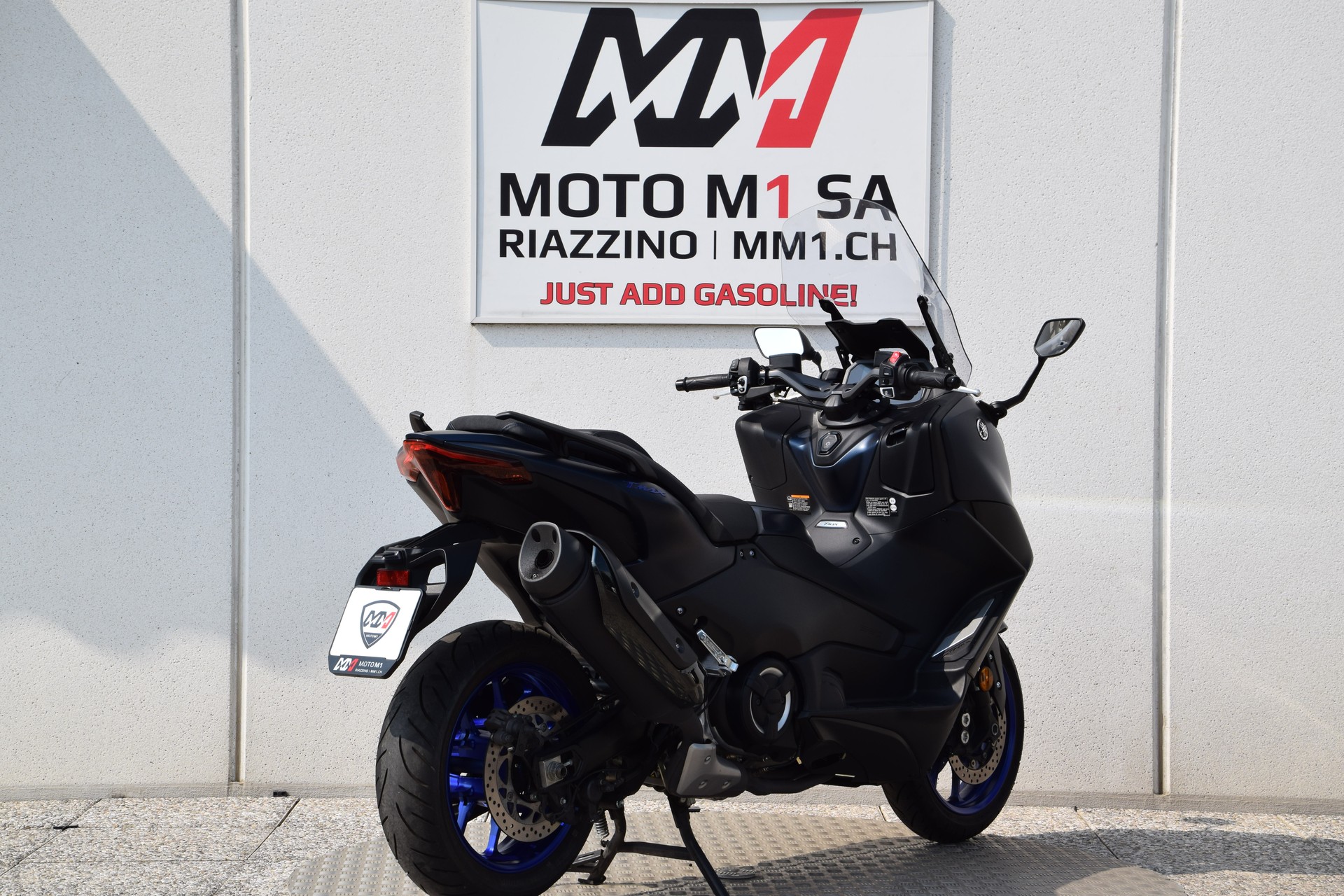 YAMAHA T-MAX XP 560-image-7