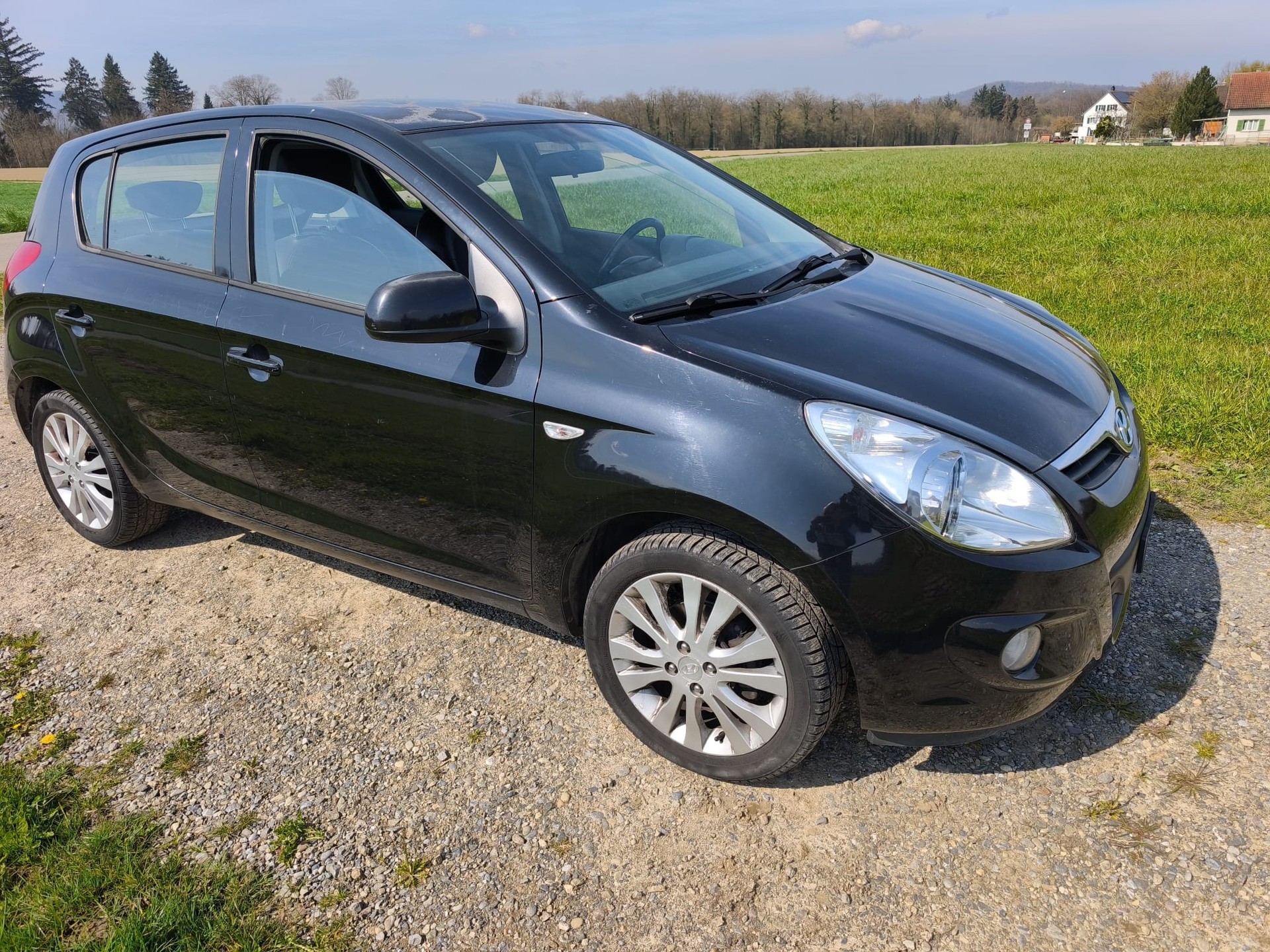 HYUNDAI i20 1.6 Premium-image-8