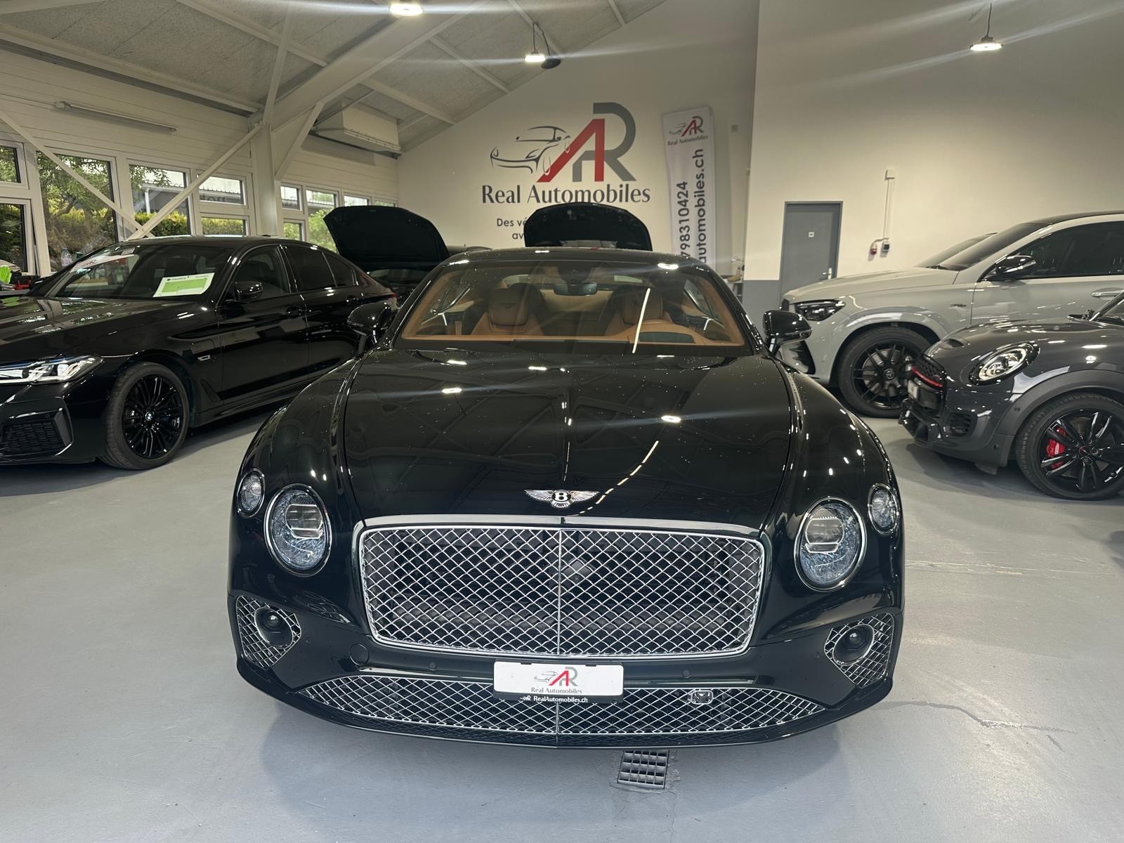 BENTLEY Continental GT 4.0 V8-image-1