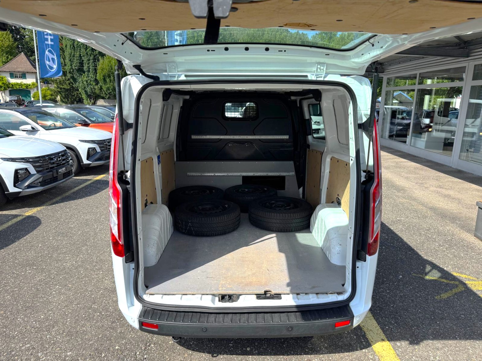 FORD Transit Cust 320 L1 Trend-image-14