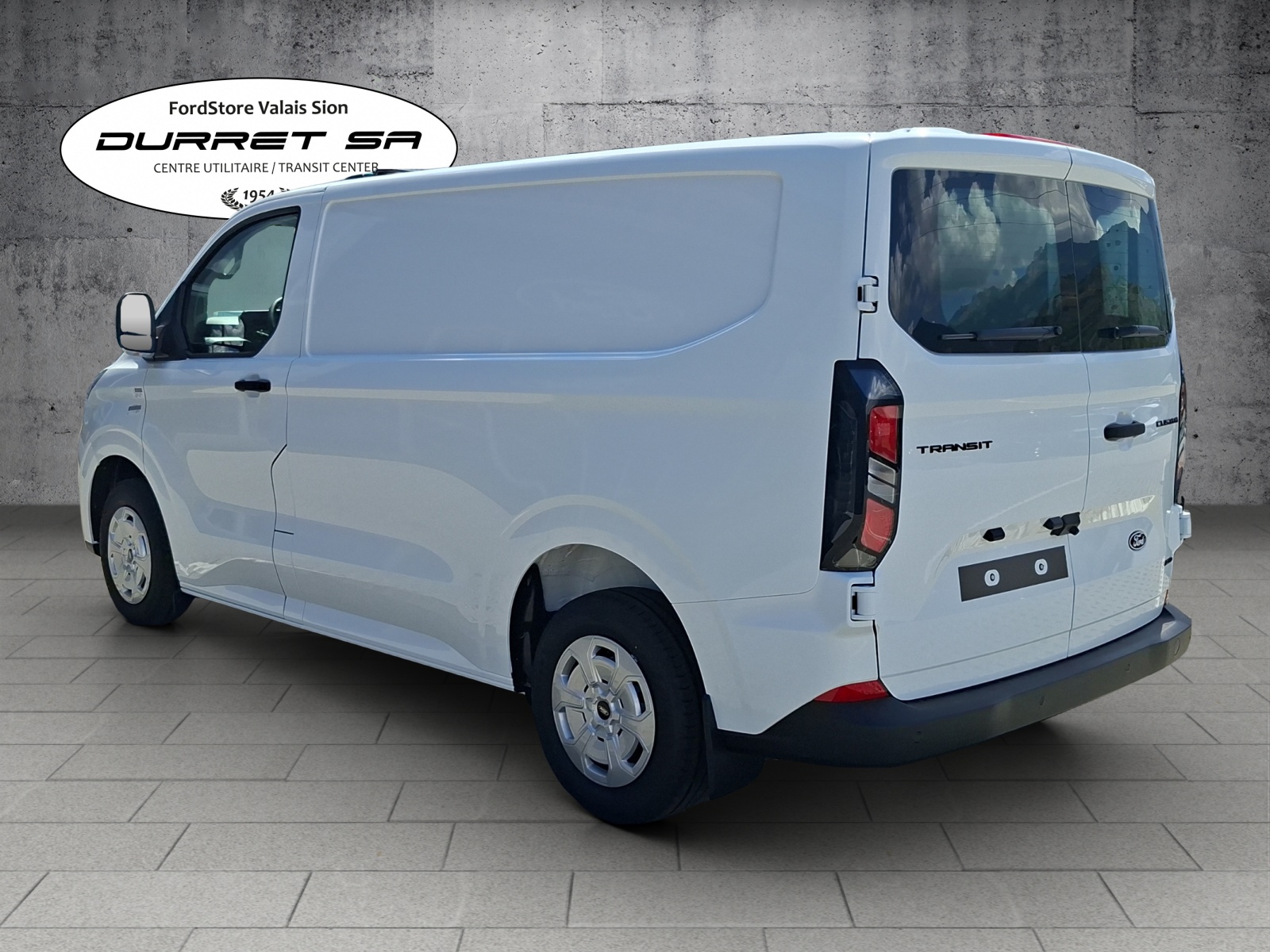 FORD Transit Custom Van 320 L1H1 Trend 4x4 Automatique-image-1