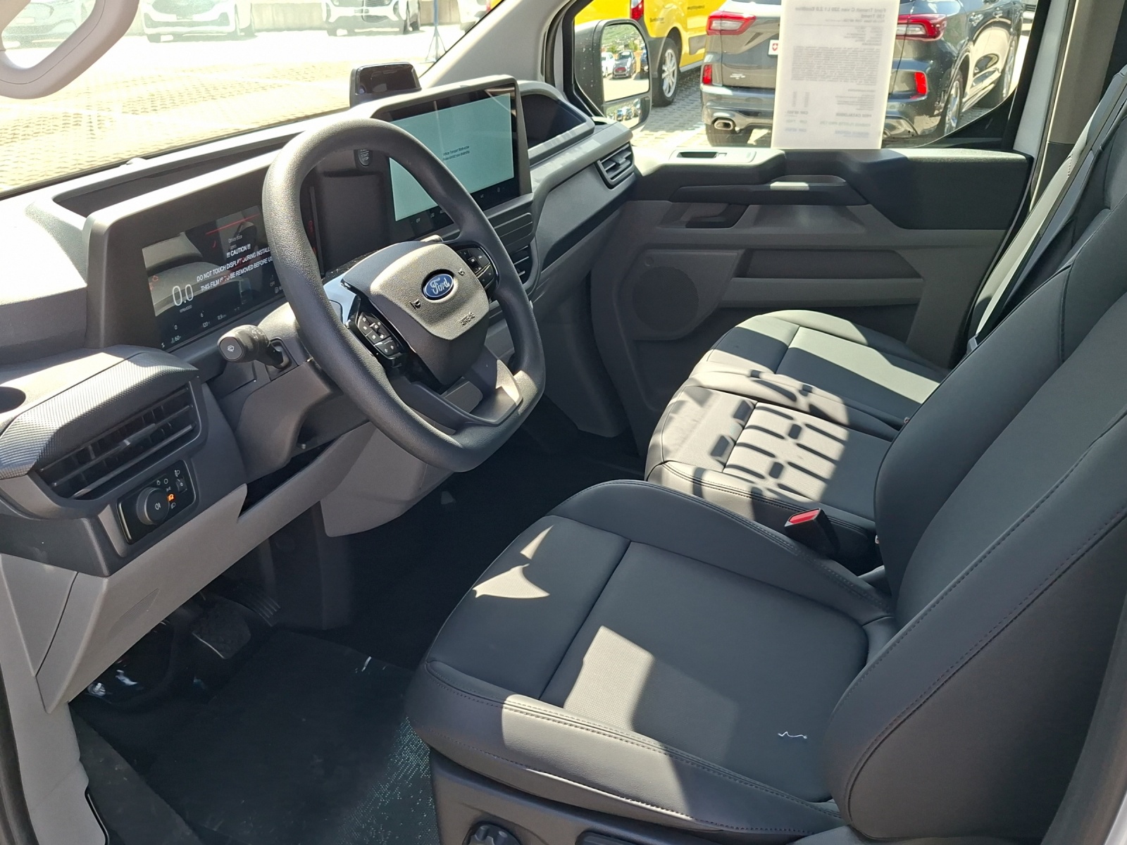 FORD Transit Custom Van 320 L1H1 Trend 4x4 Automatique-image-4