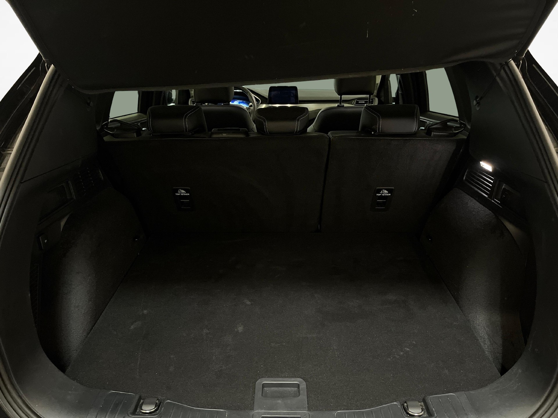 FORD Kuga 2.5 Hybrid Titanium 4x4-image-11