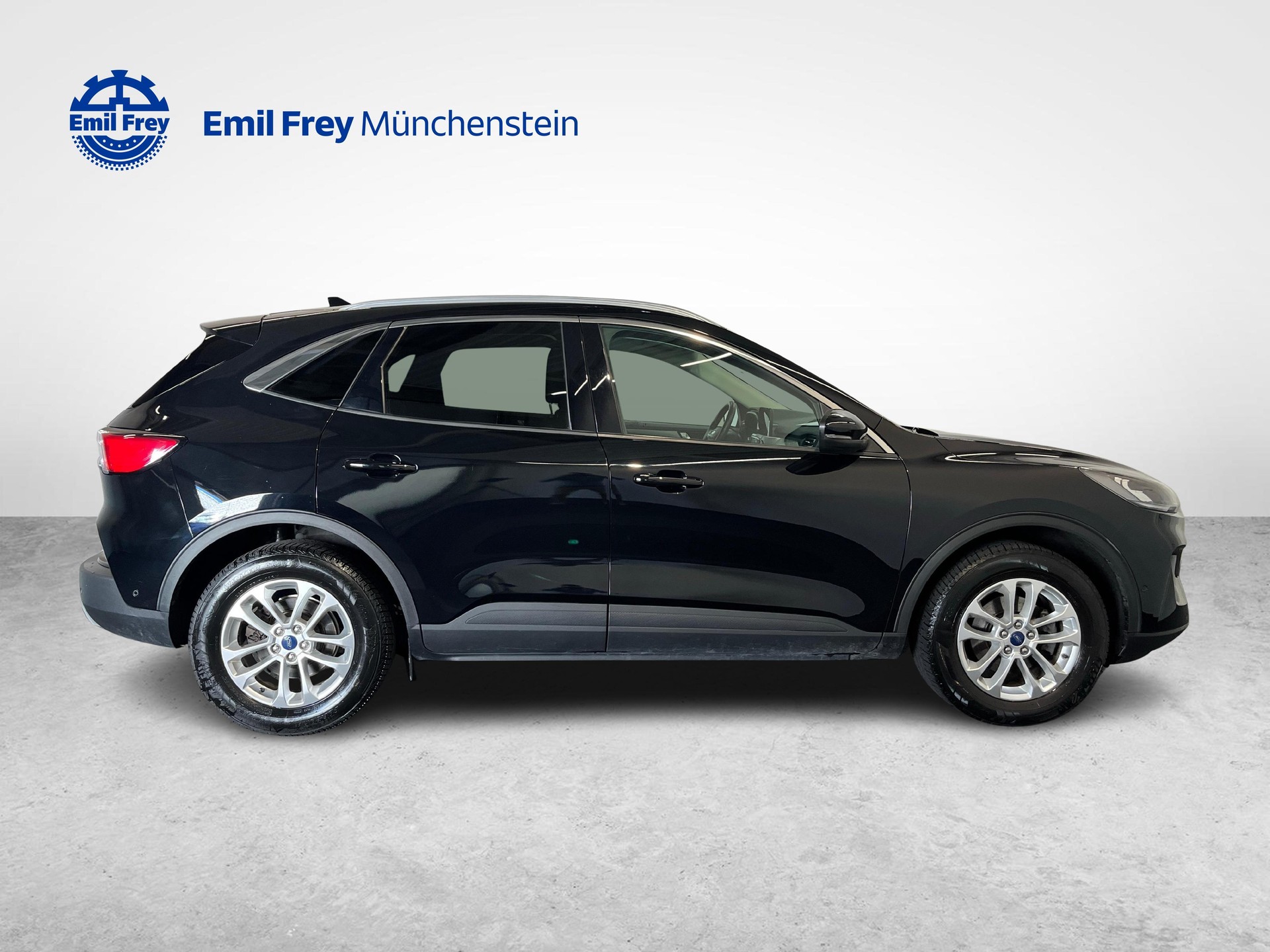 FORD Kuga 2.5 Hybrid Titanium 4x4-image-5