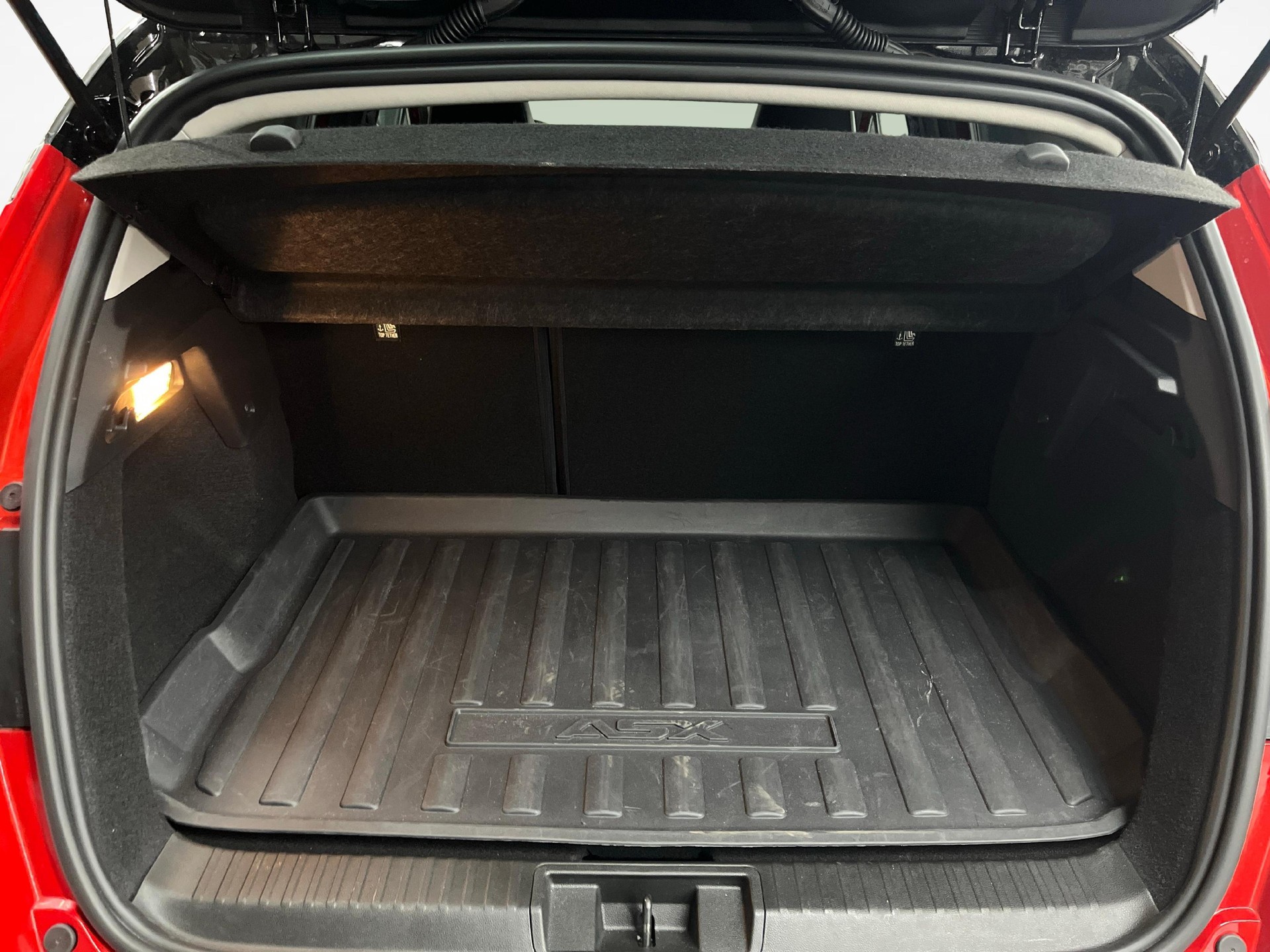 MITSUBISHI ASX 1.6 PHEV Intense-image-11