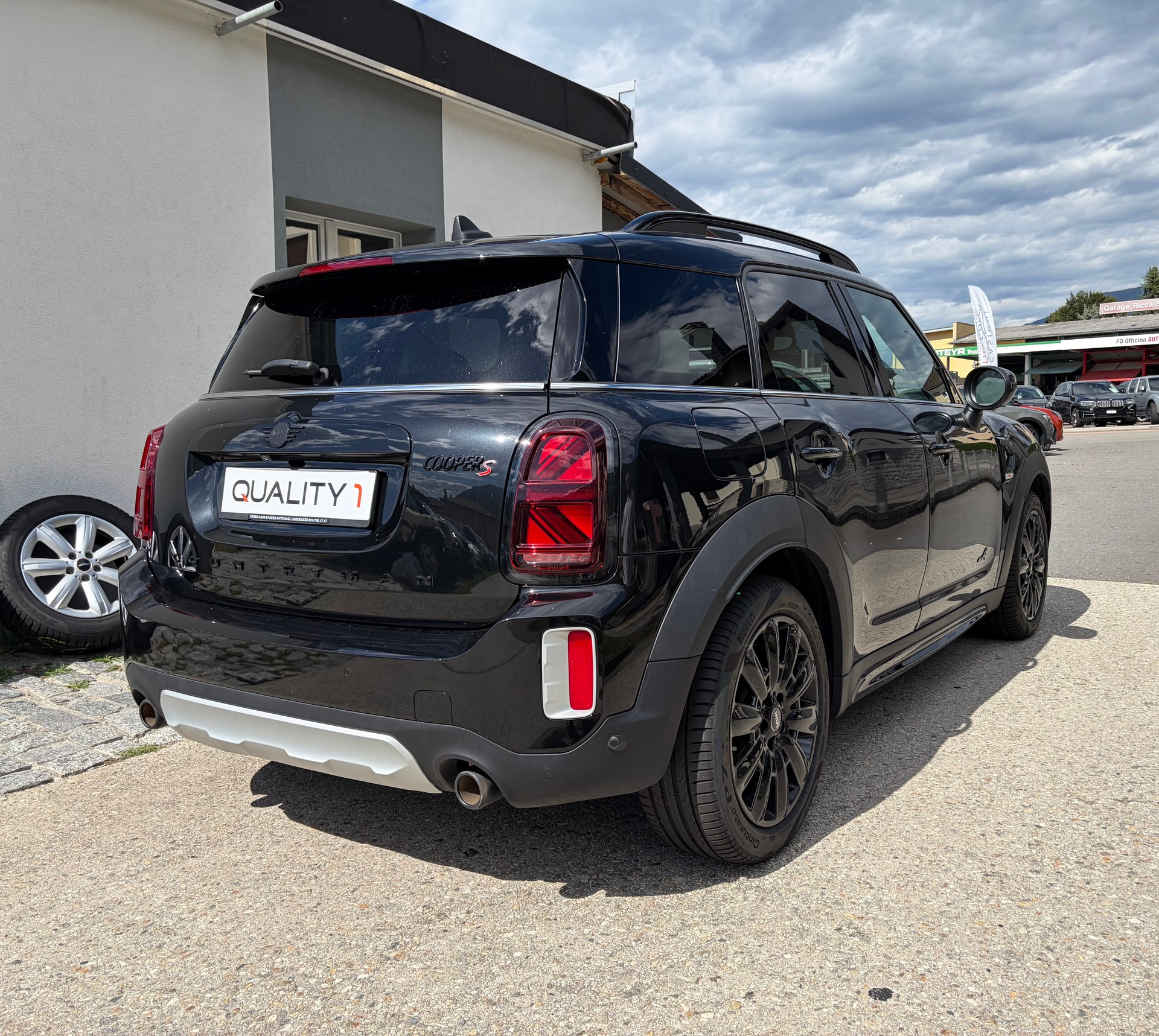 MINI Countryman Cooper S Highland Edition ALL4 Steptronic-image-4