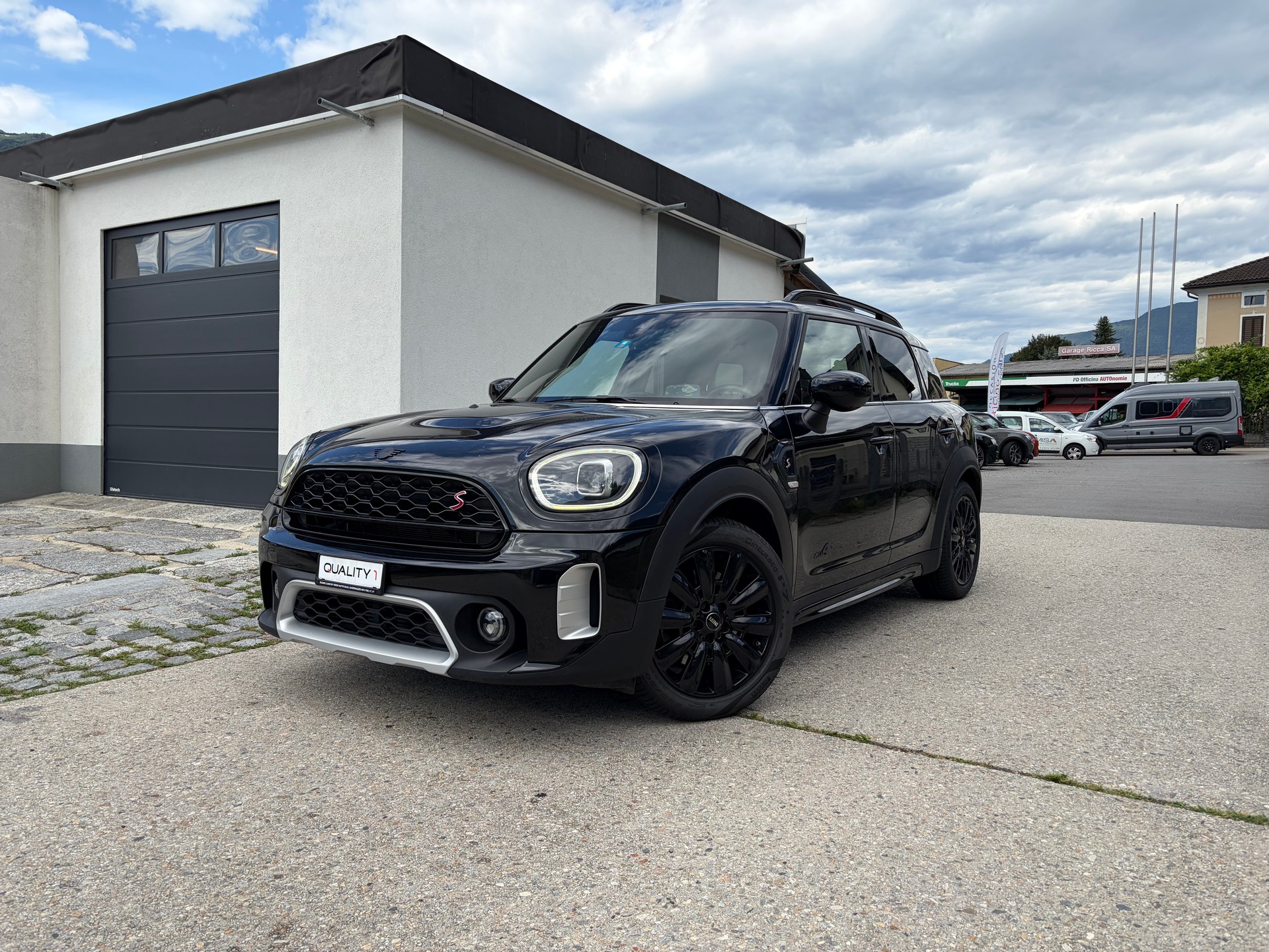 MINI Countryman Cooper S Highland Edition ALL4 Steptronic-image-2