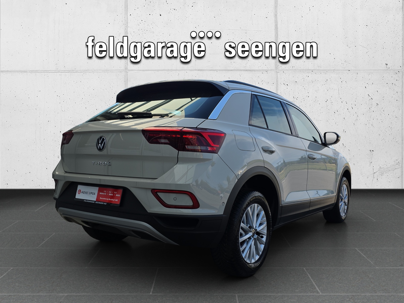 VW T-Roc 1.5 TSI EVO Life DSG mit Anhängevorrichtung, Navi, DAB+ & Sitzheizung-image-4