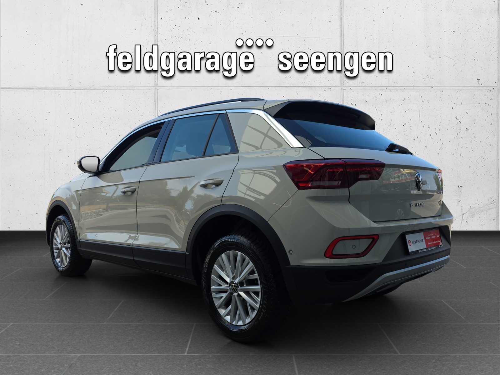 VW T-Roc 1.5 TSI EVO Life DSG mit Anhängevorrichtung, Navi, DAB+ & Sitzheizung-image-6