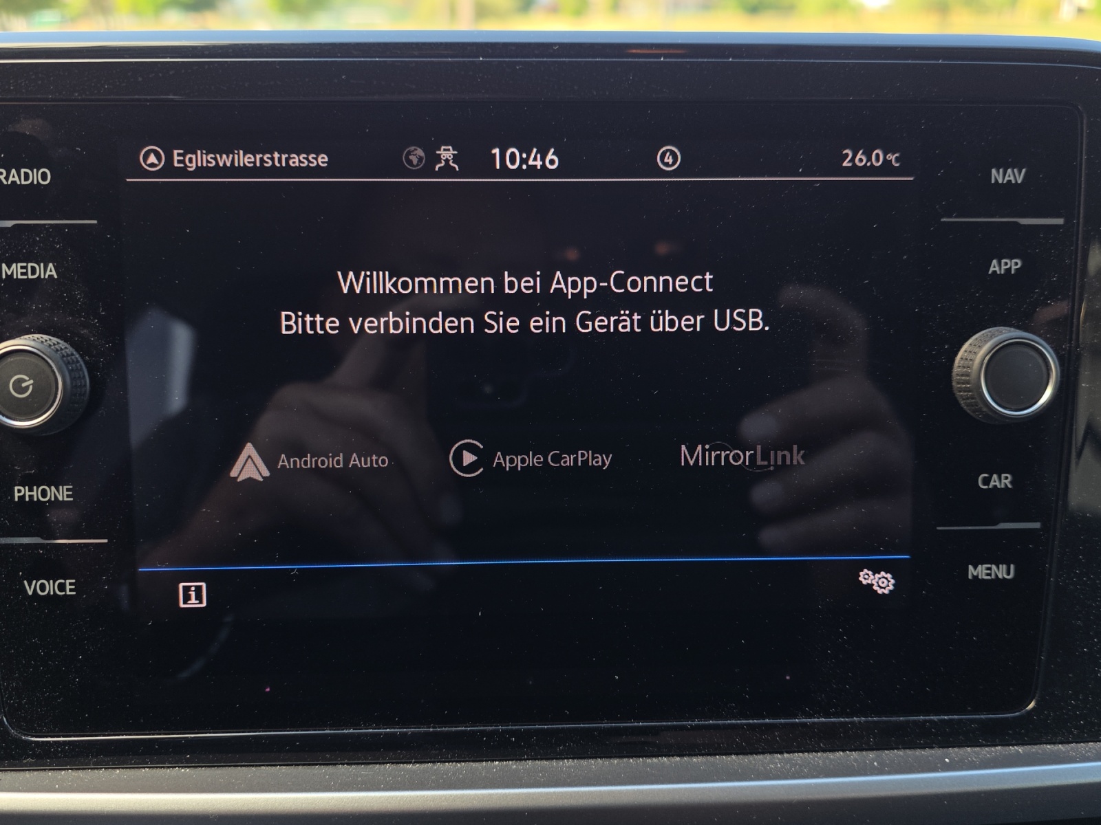 VW T-Roc 1.5 TSI EVO Life DSG mit Anhängevorrichtung, Navi, DAB+ & Sitzheizung-image-22