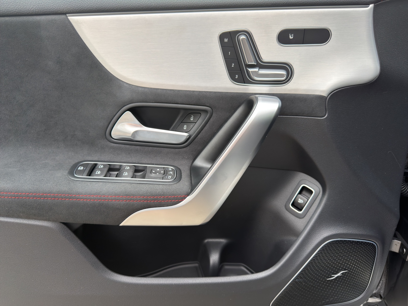 MERCEDES-BENZ CLA 35 AMG 4Matic 8G-DCT-image-12