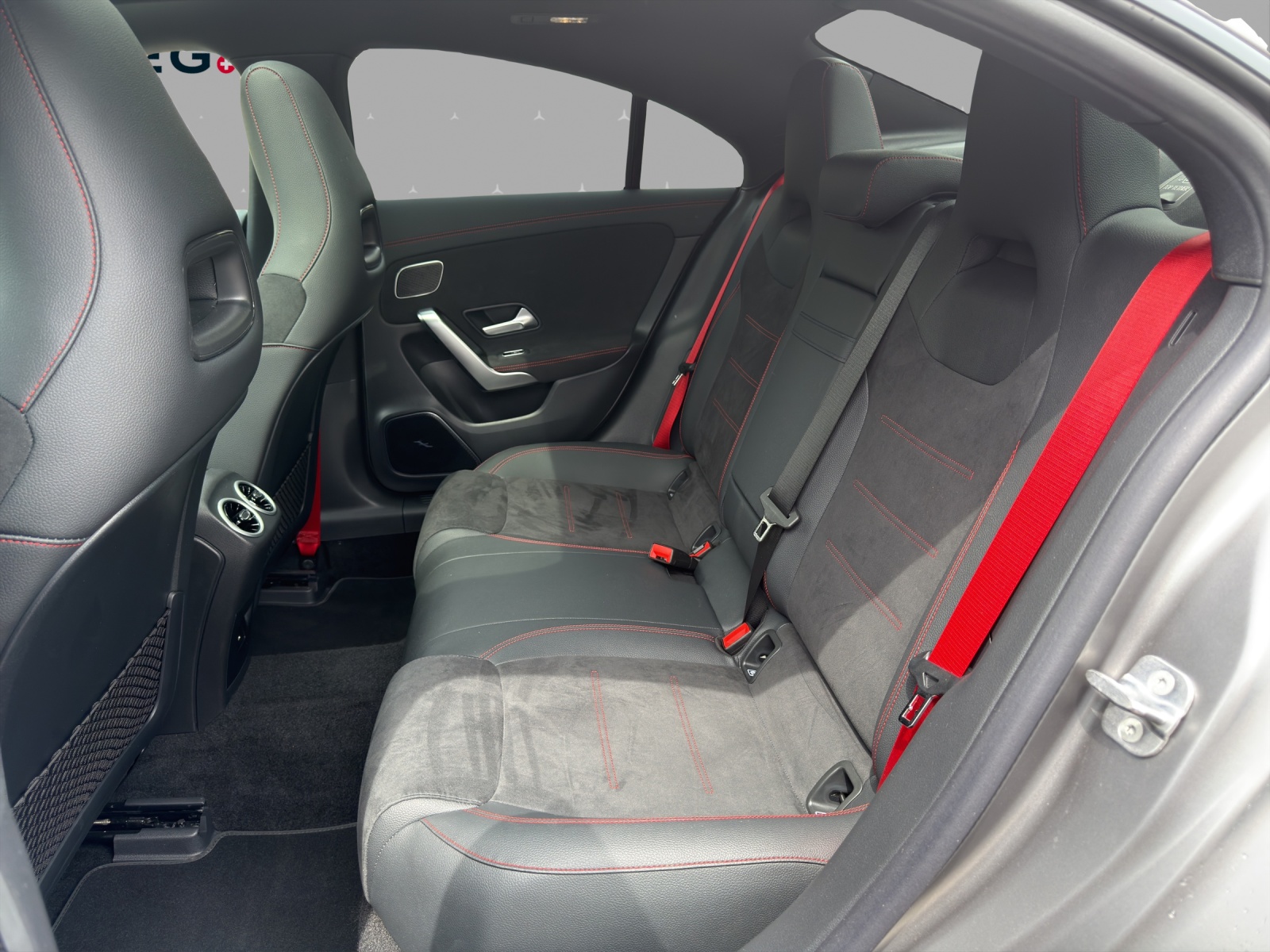 MERCEDES-BENZ CLA 35 AMG 4Matic 8G-DCT-image-13