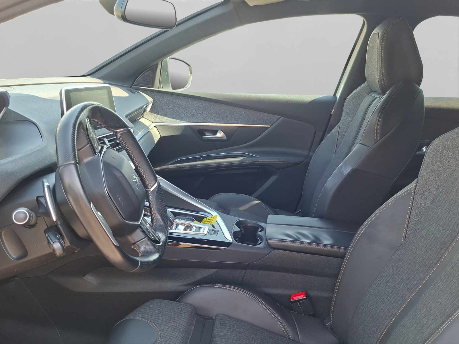 PEUGEOT 3008 1.6 THP GT Line-image-9