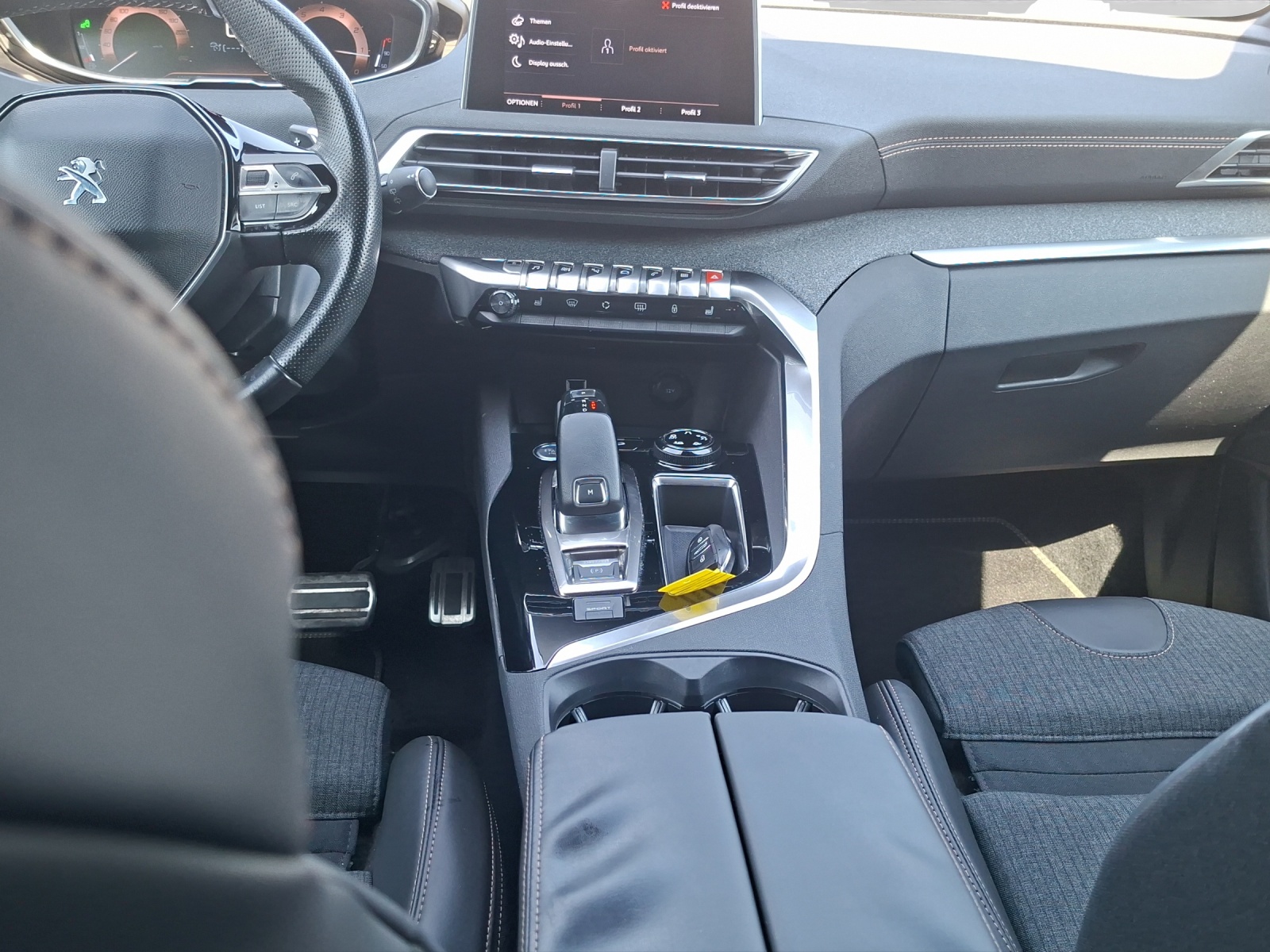 PEUGEOT 3008 1.6 THP GT Line-image-14