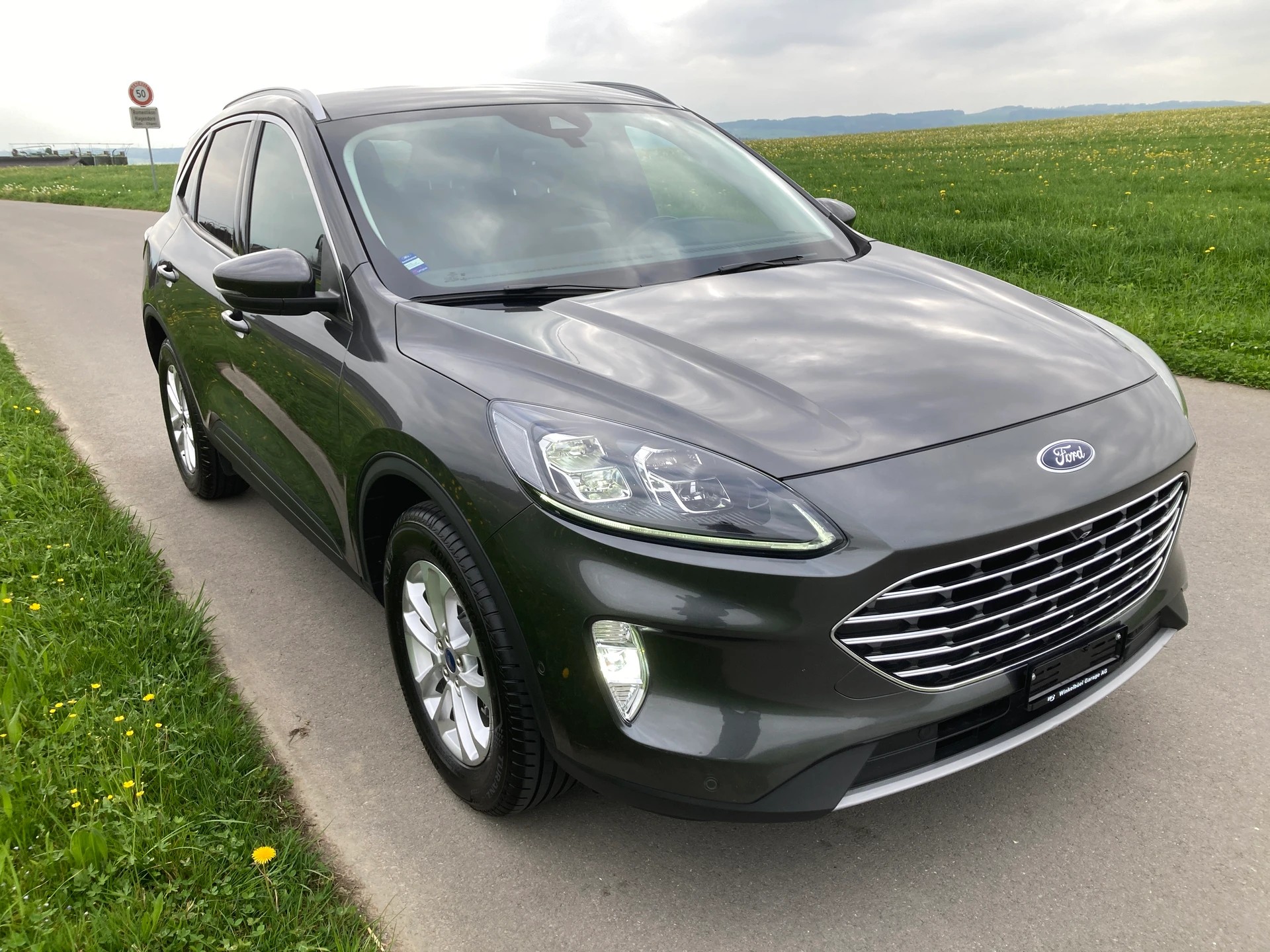 FORD Kuga 2.5 FHEV Titanium X 4WD-image-1