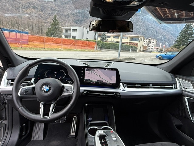 BMW X1 xDrive 23i 48V M Sport-image-9