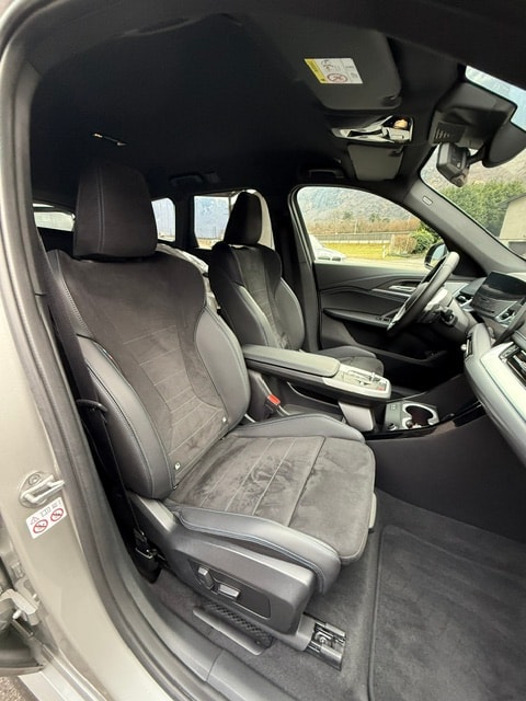 BMW X1 xDrive 23i 48V M Sport-image-15