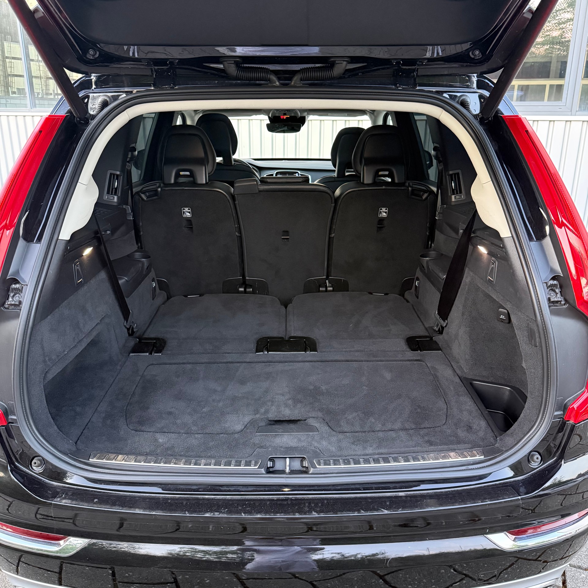 VOLVO XC90 T8 AWD Inscription Geartronic Swiss-image-13
