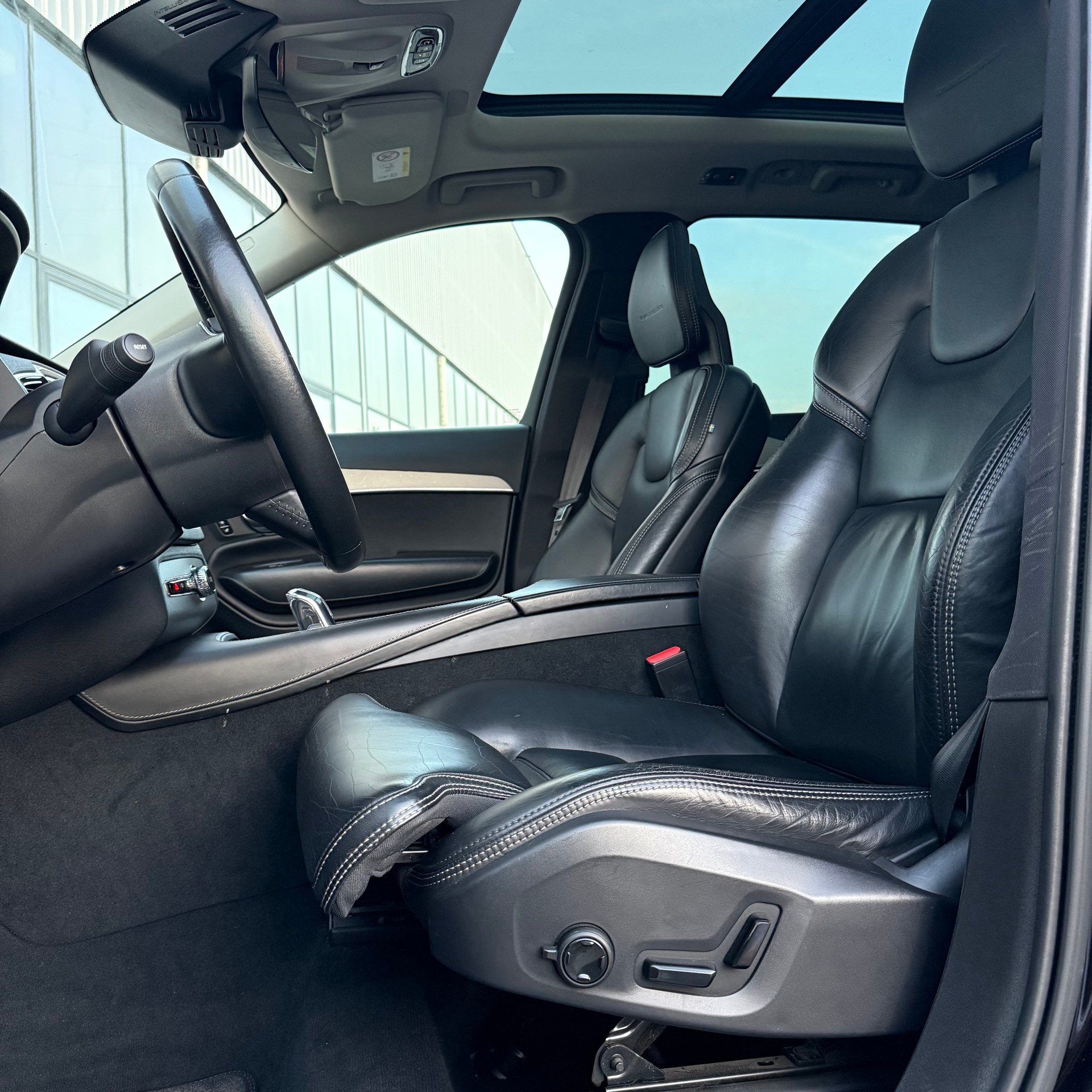 VOLVO XC90 T8 AWD Inscription Geartronic Swiss-image-7