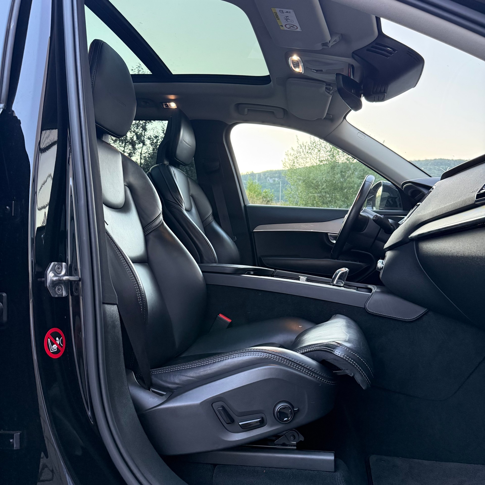 VOLVO XC90 T8 AWD Inscription Geartronic Swiss-image-10