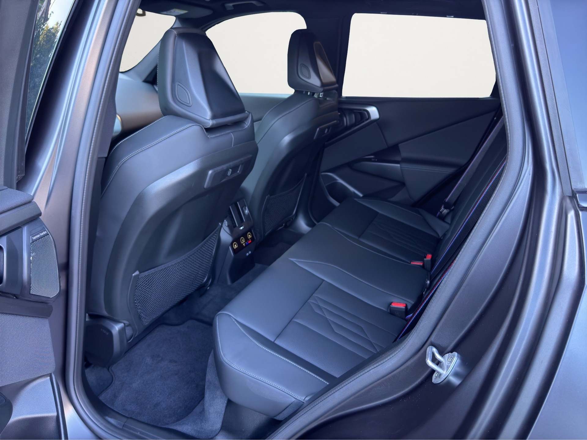 BMW X3 xDrive 20 48V M Sport Pro (CH) INDIVIDUAL-image-12