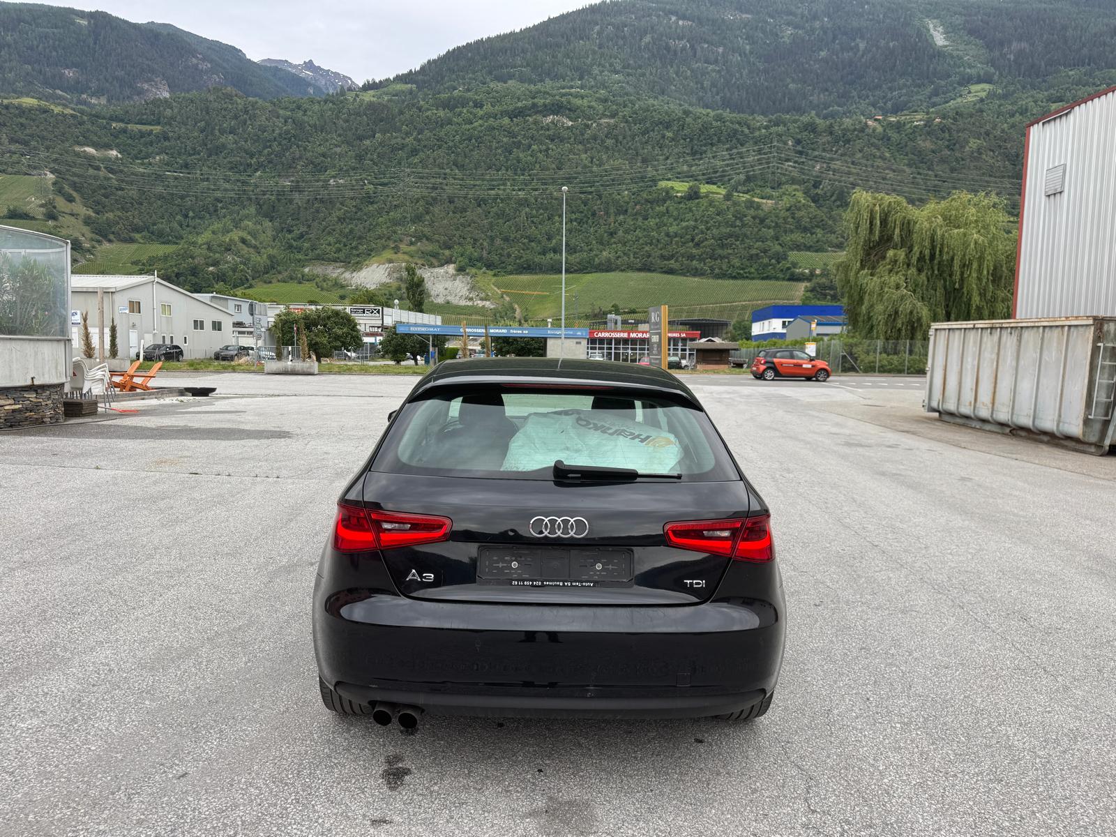 AUDI A3 2.0 TDI Attraction-image-5