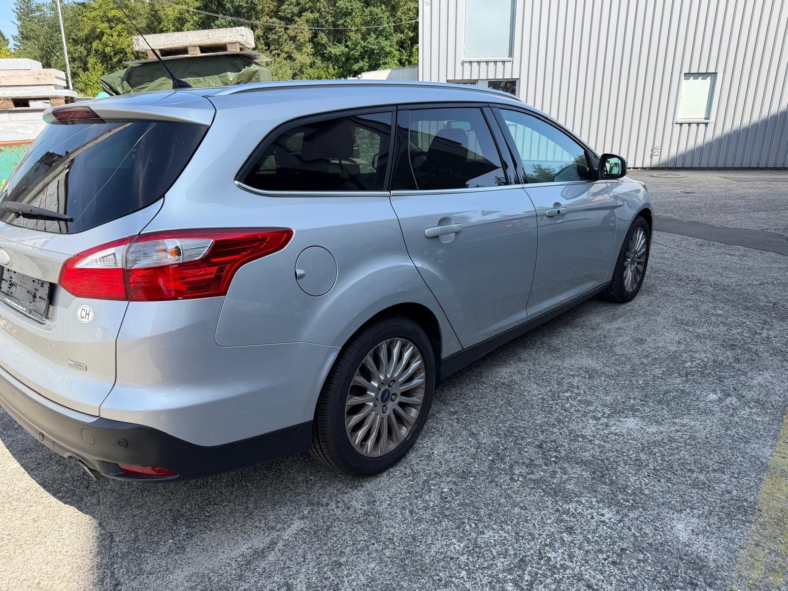 FORD Focus 1.6 SCTi Titanium-image-4