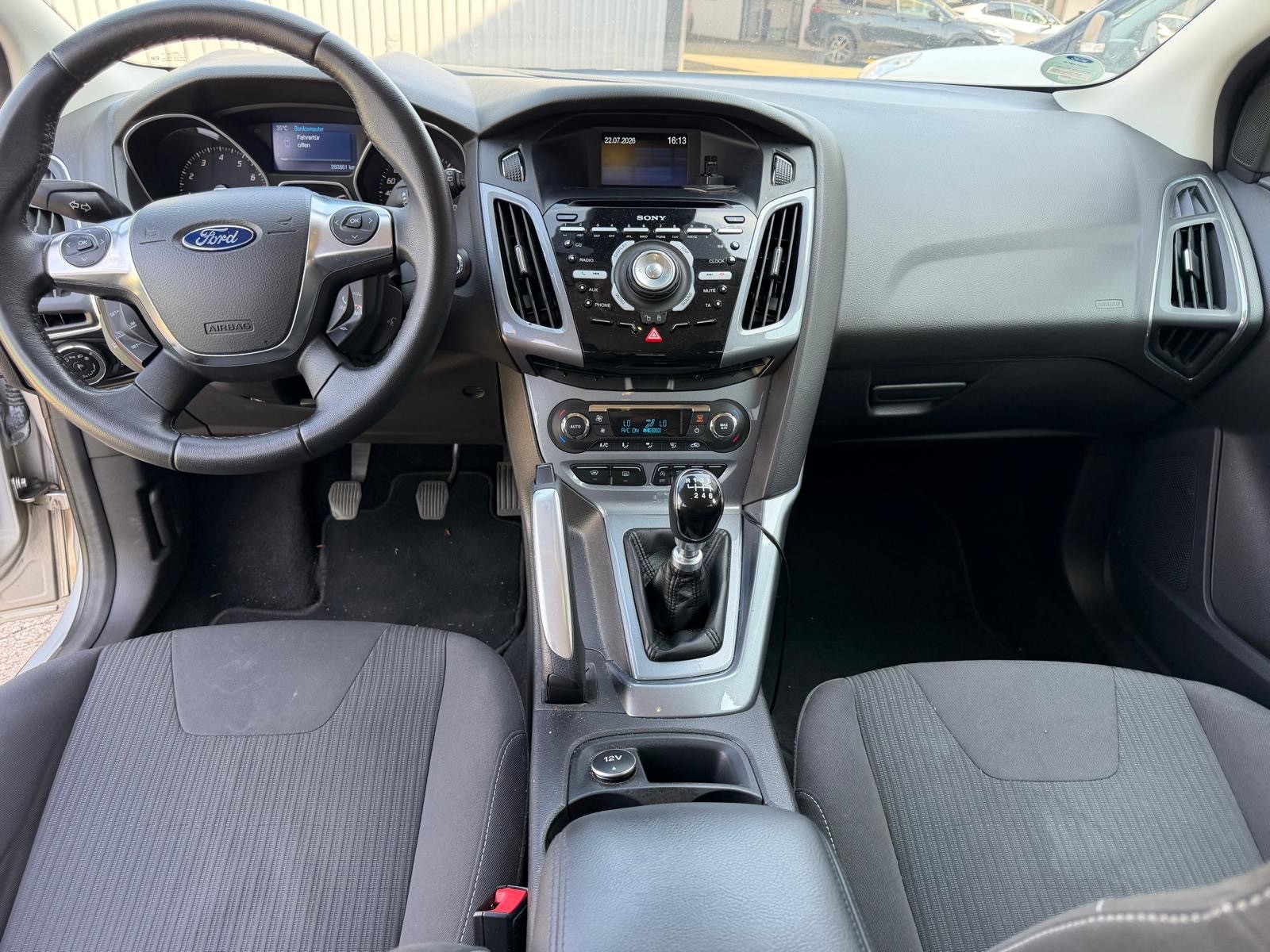 FORD Focus 1.6 SCTi Titanium-image-7
