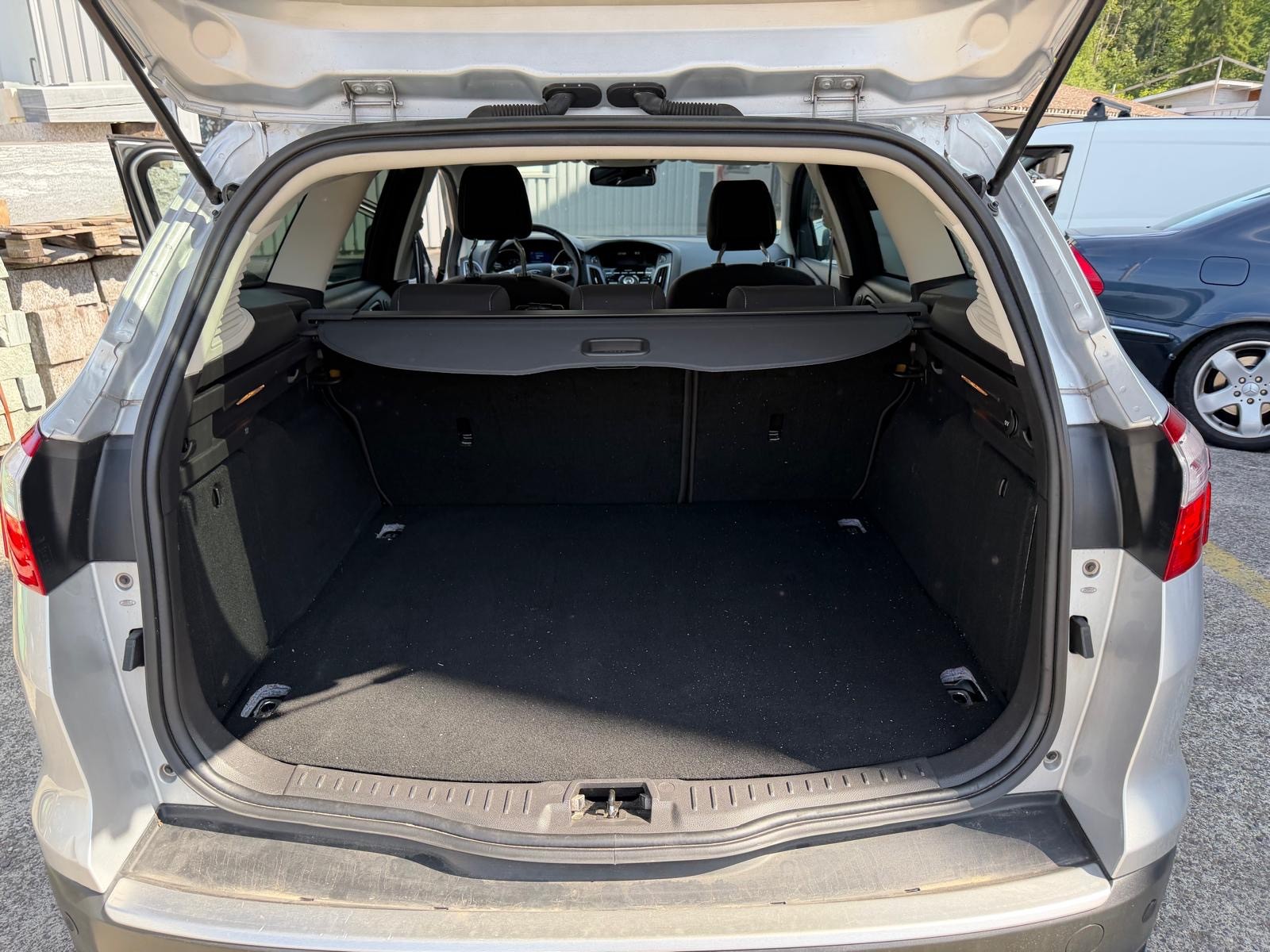 FORD Focus 1.6 SCTi Titanium-image-8