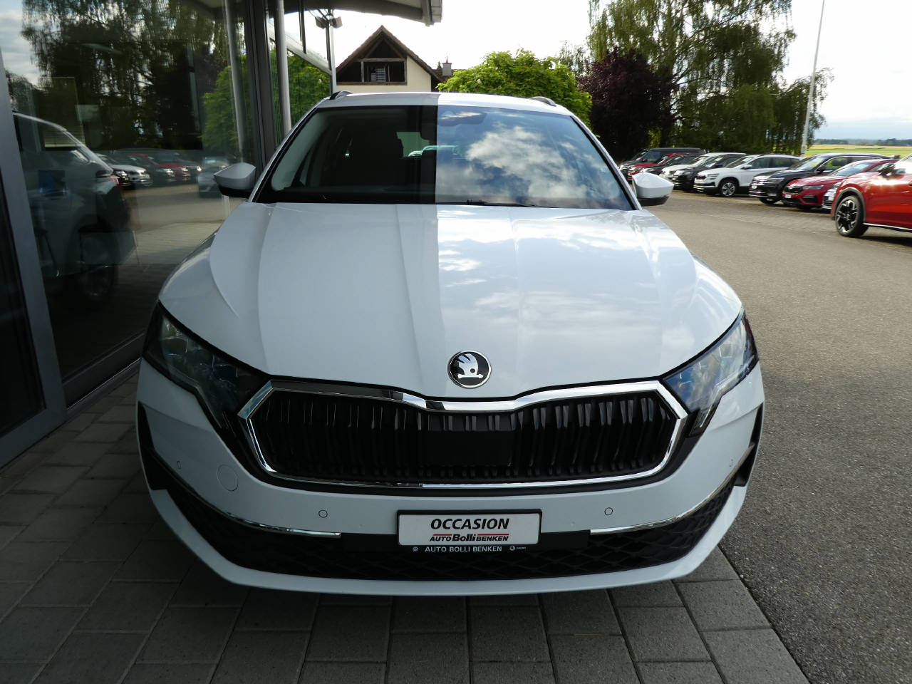 SKODA Octavia Combi 2.0 TDI 150 Selection DSG-image-2