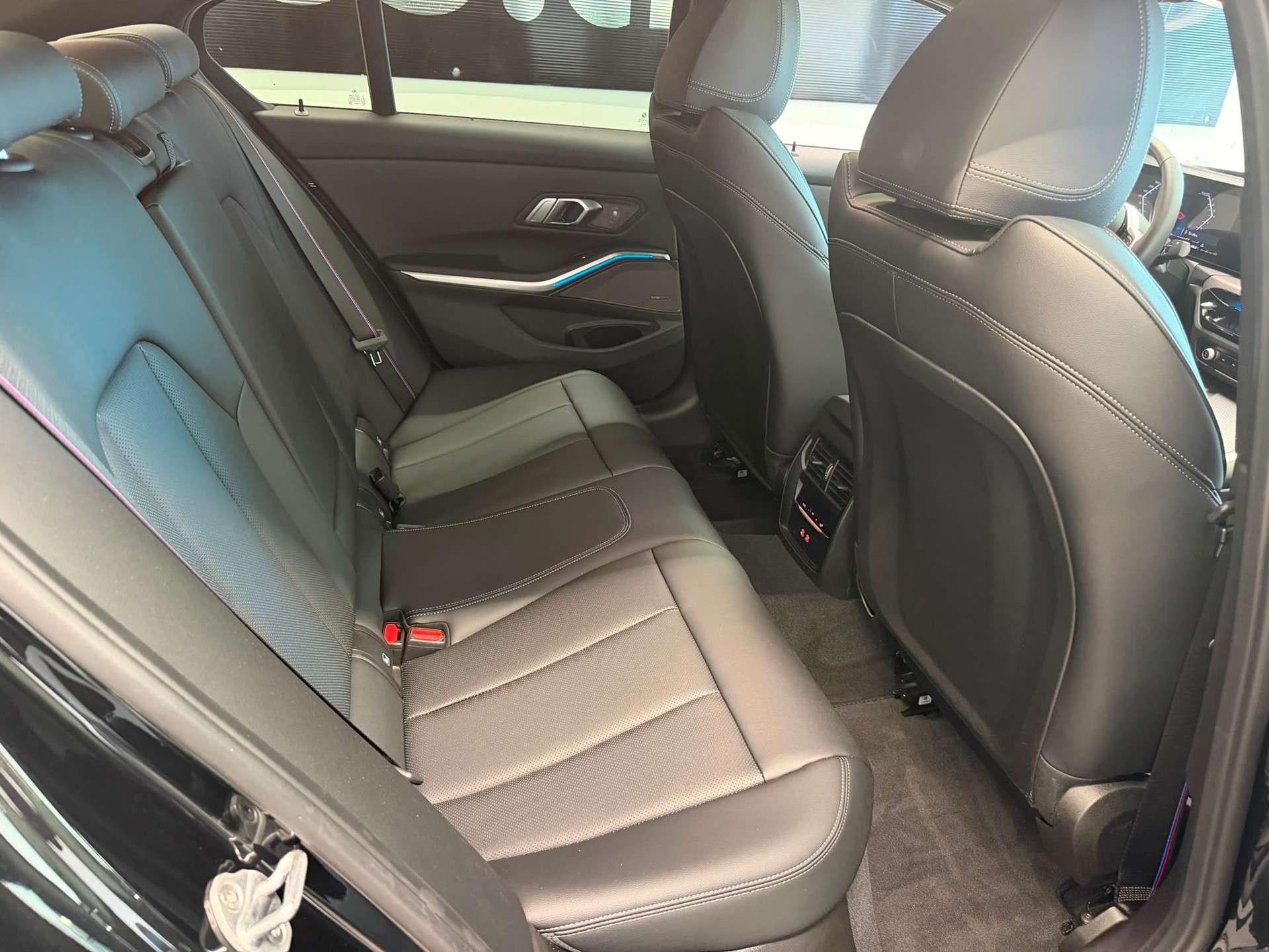 BMW M340i xDrive 48V Steptronic M Sport Pro-image-27