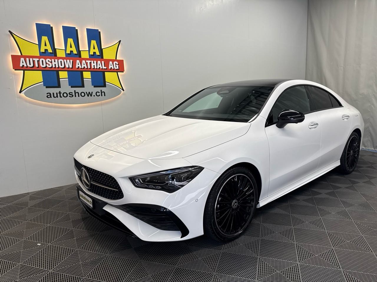 MERCEDES-BENZ CLA 200 AMG DCT-image-0