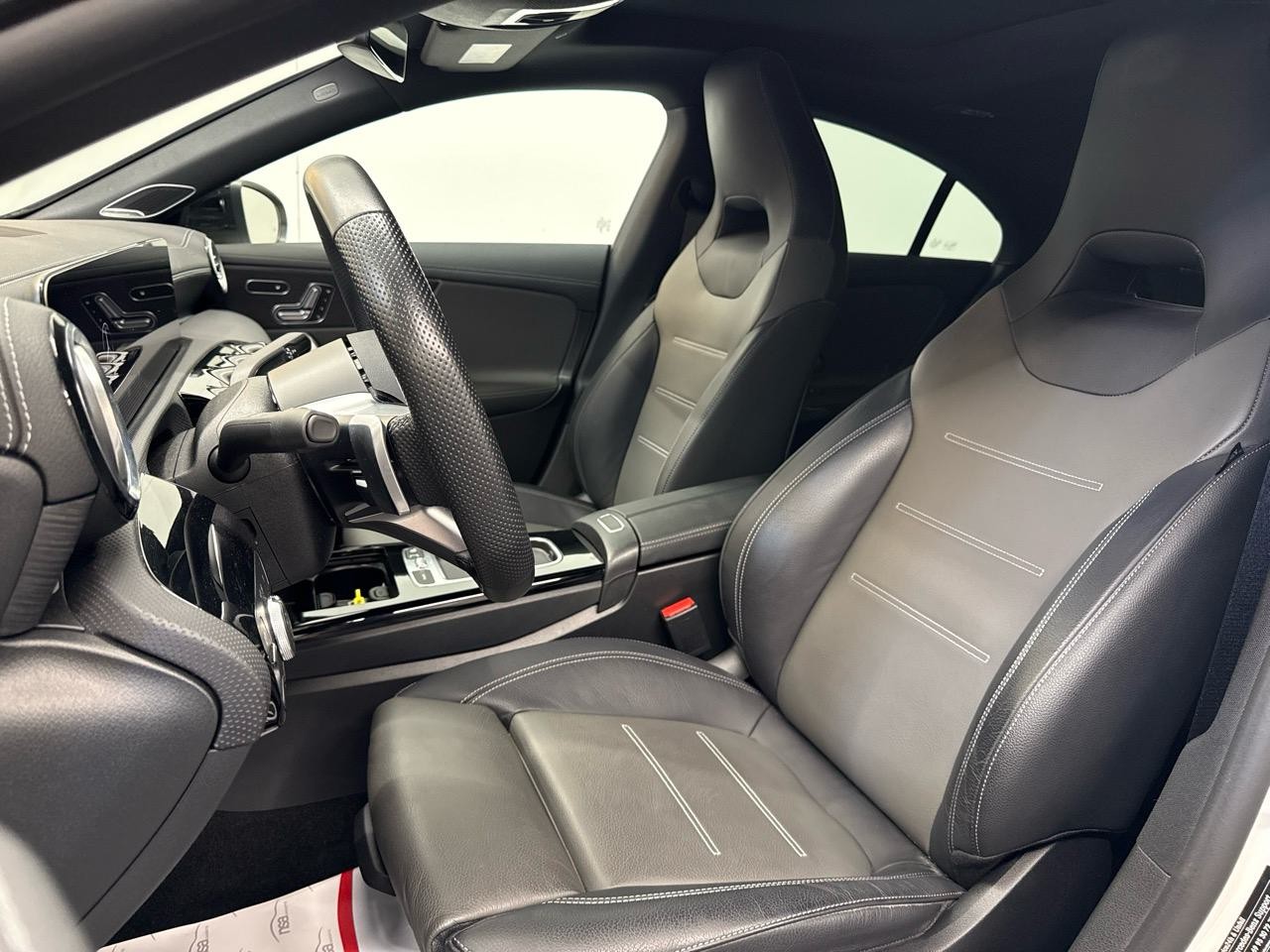 MERCEDES-BENZ CLA 200 AMG DCT-image-3