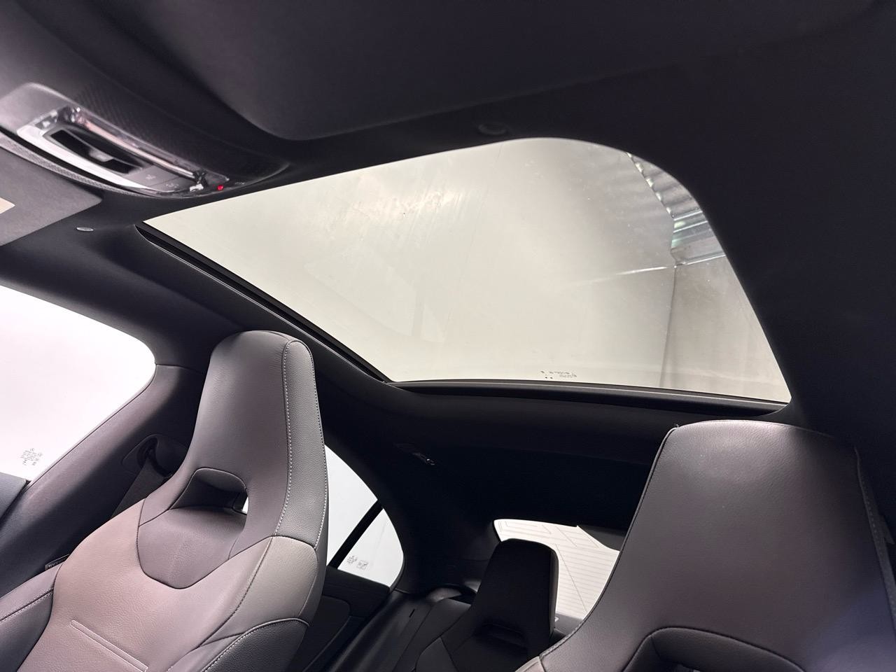 MERCEDES-BENZ CLA 200 AMG DCT-image-5