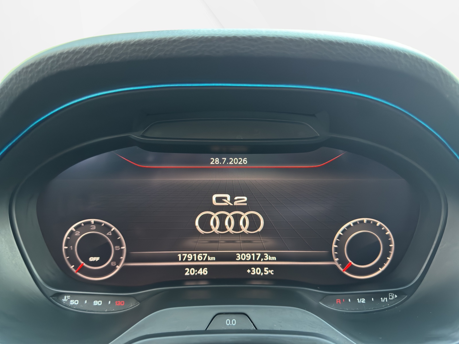 AUDI Q2 1.6 TDI design S-tronic-image-10