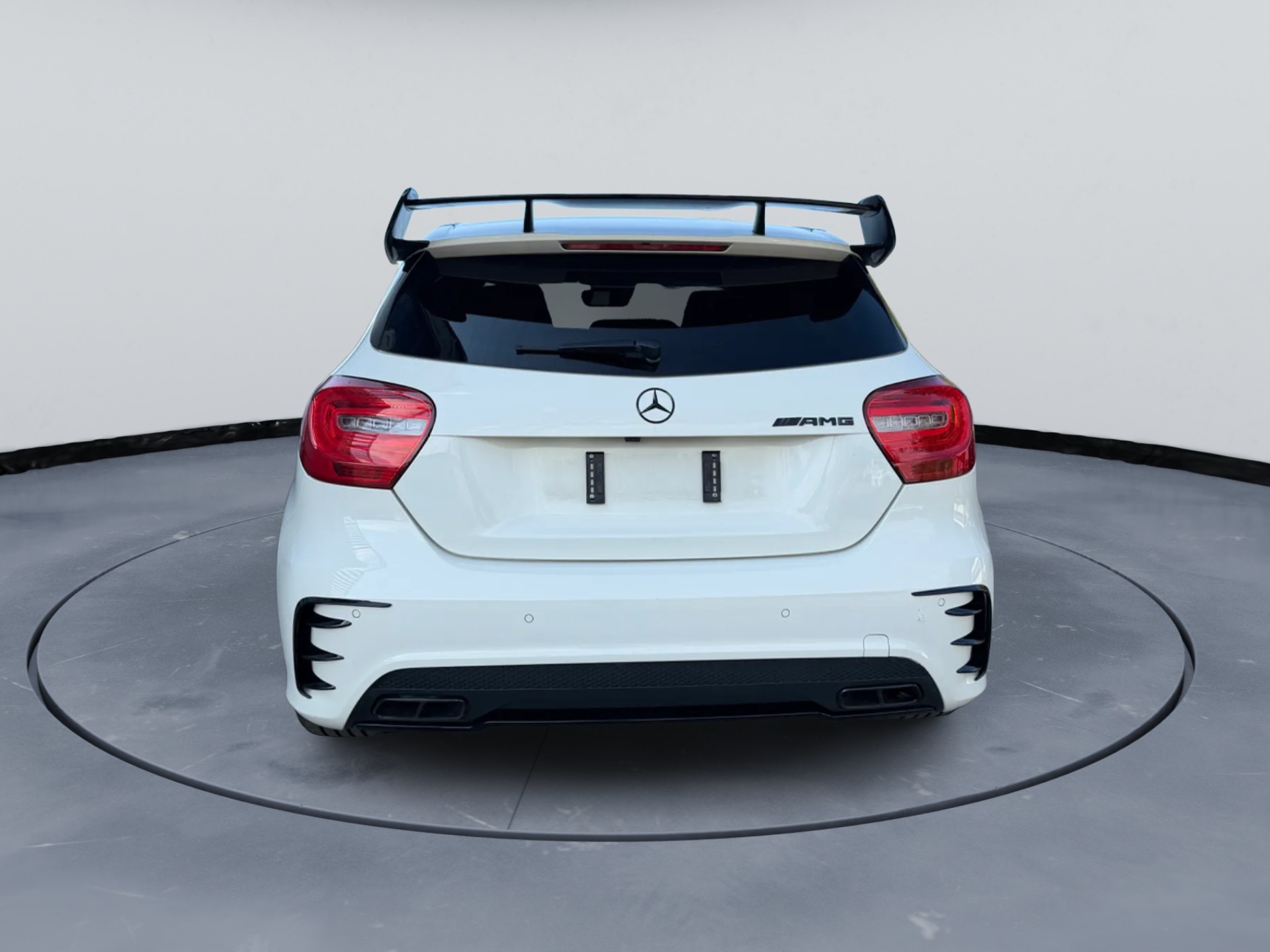 MERCEDES-BENZ A 45 AMG 4Matic Speedshift 7G-DCT-image-4