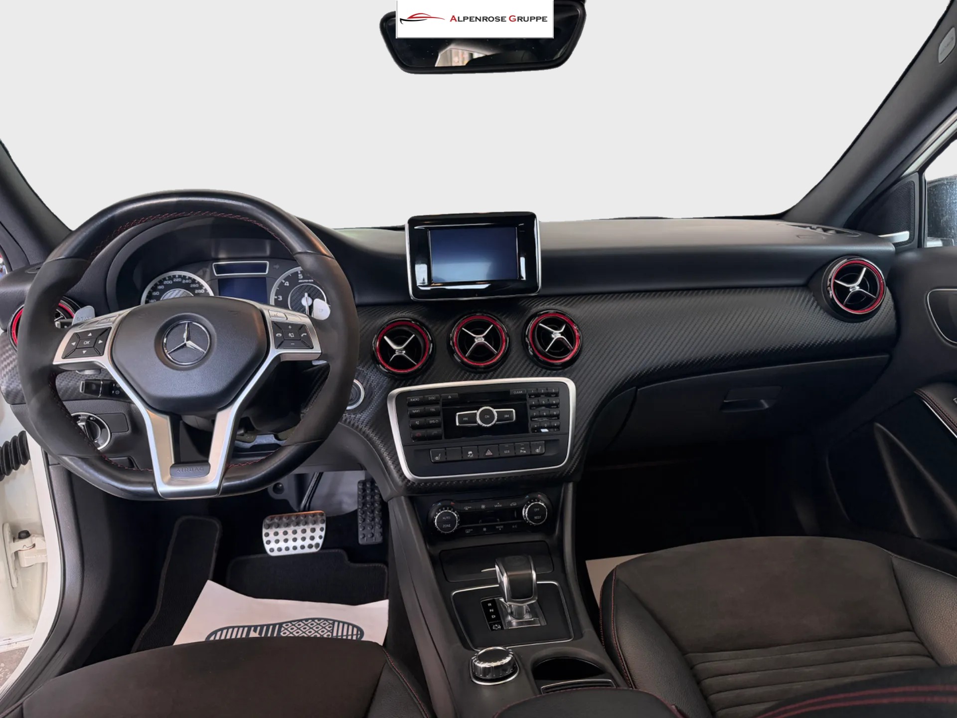 MERCEDES-BENZ A 45 AMG 4Matic Speedshift 7G-DCT-image-6
